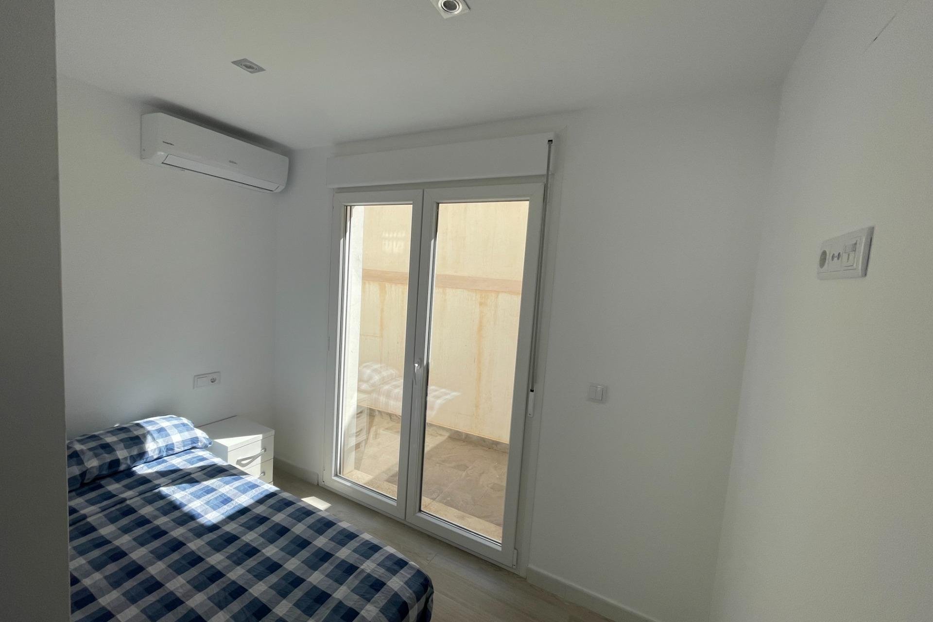 Reventa - Bungalow -
Orihuela Costa - La Regia