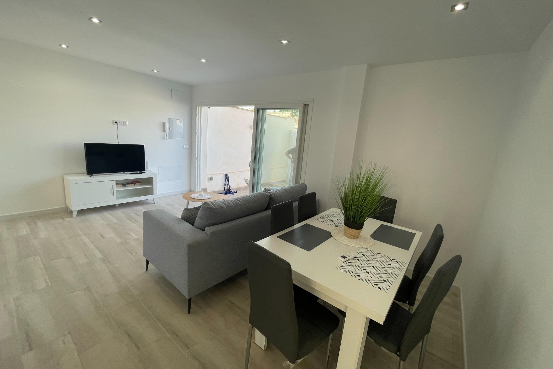 Reventa - Bungalow -
Orihuela Costa - La Regia