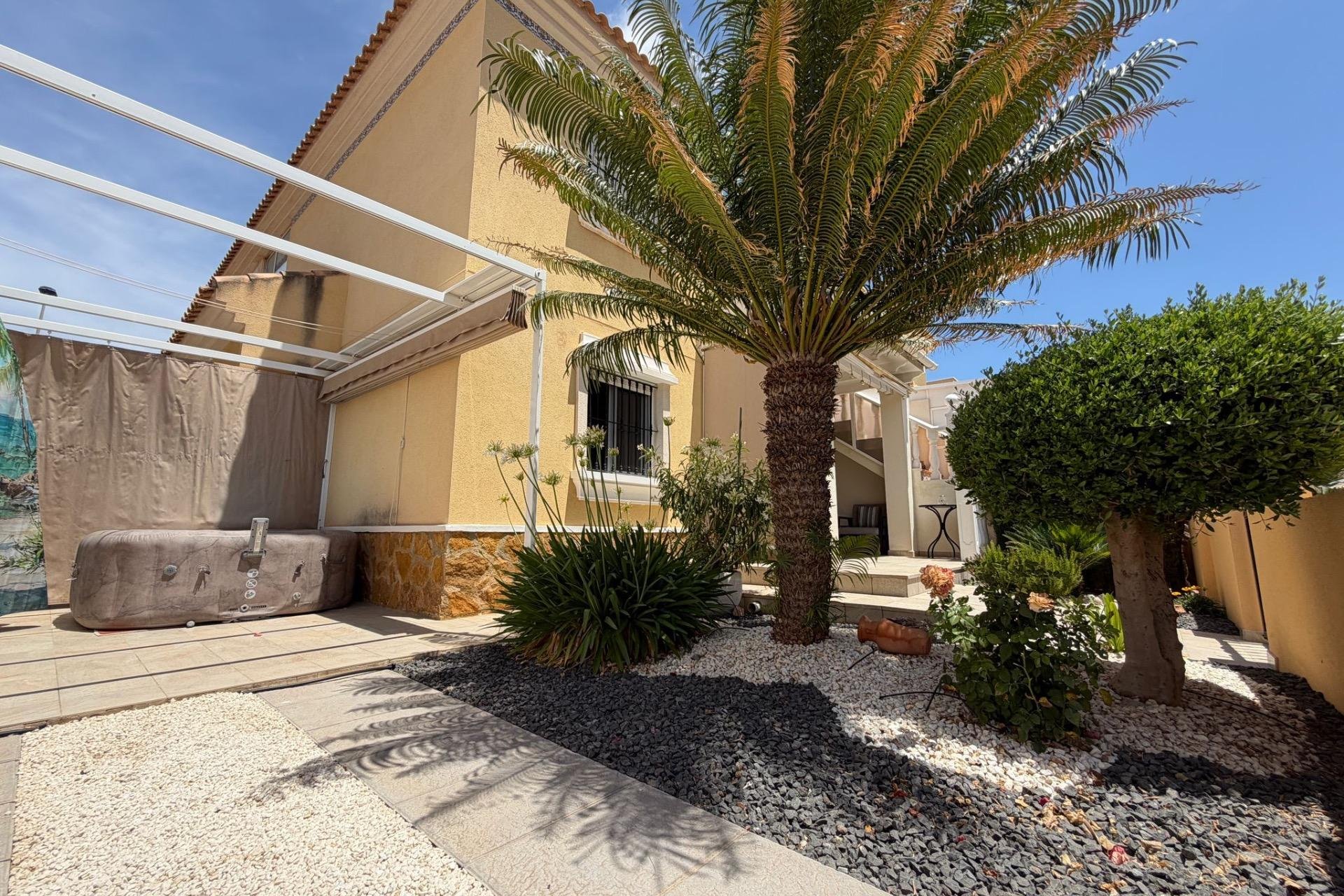 Reventa - Bungalow -
Orihuela Costa - Los Dolses