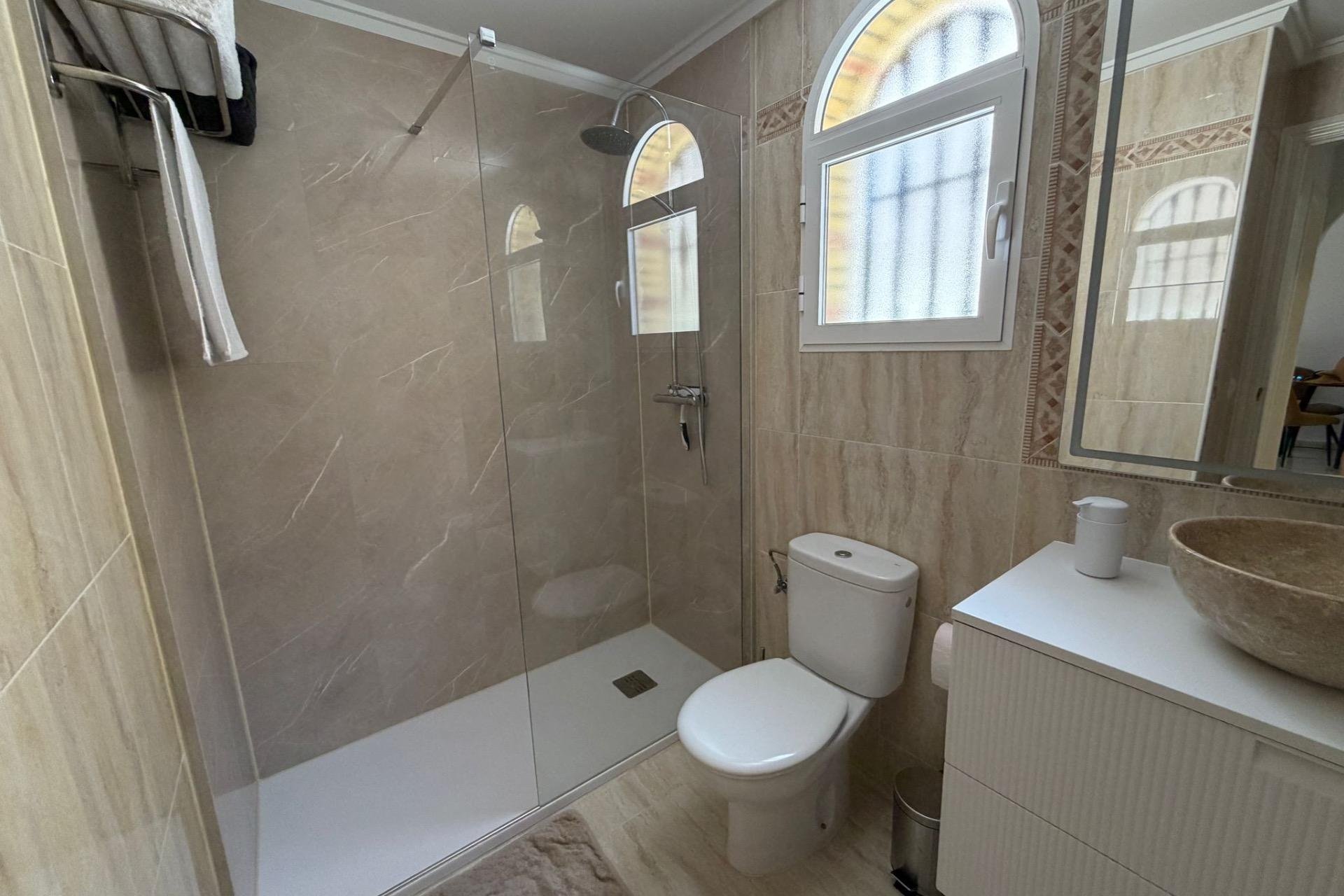 Reventa - Bungalow -
Orihuela Costa - Los Dolses