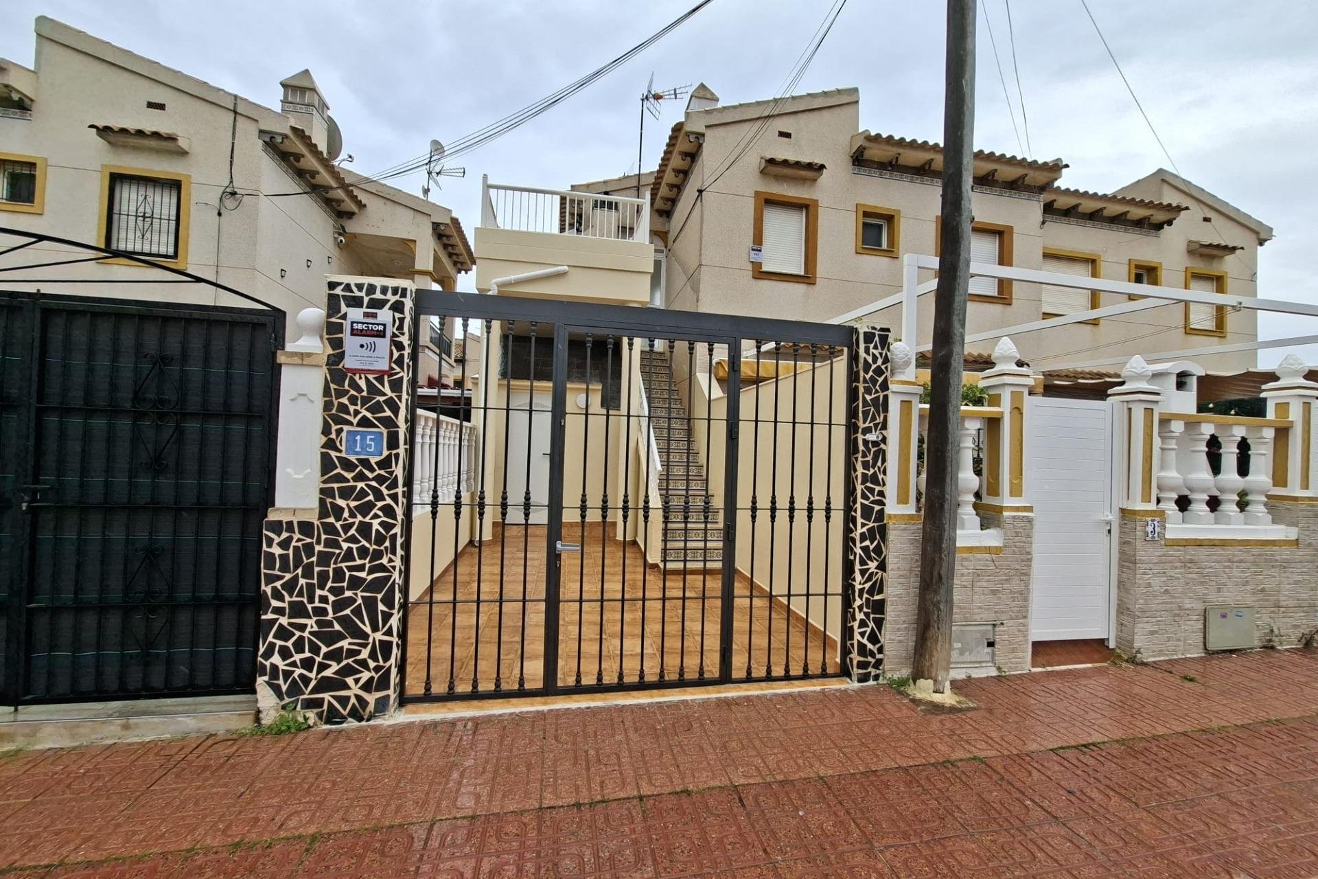 Reventa - Bungalow -
Orihuela Costa - Punta Prima