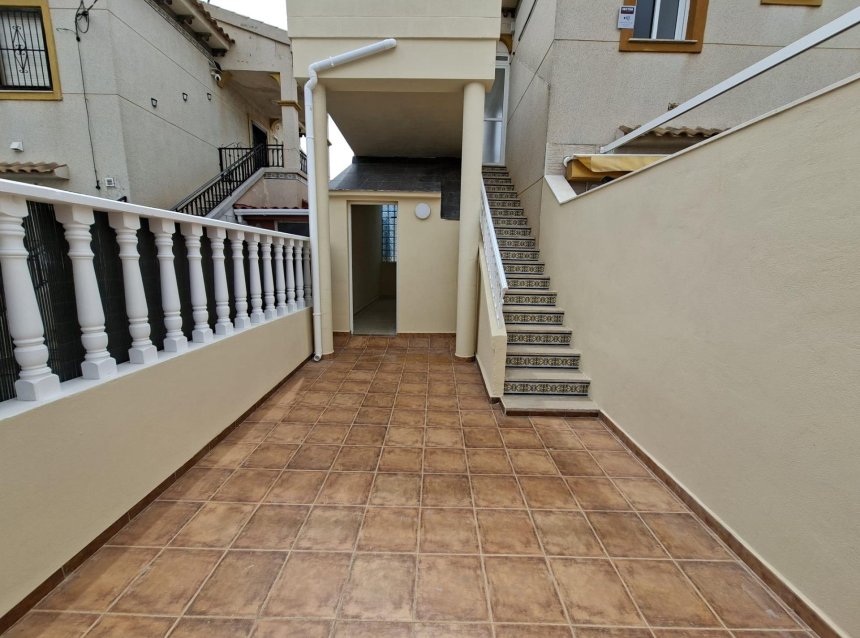 Reventa - Bungalow -
Orihuela Costa - Punta Prima