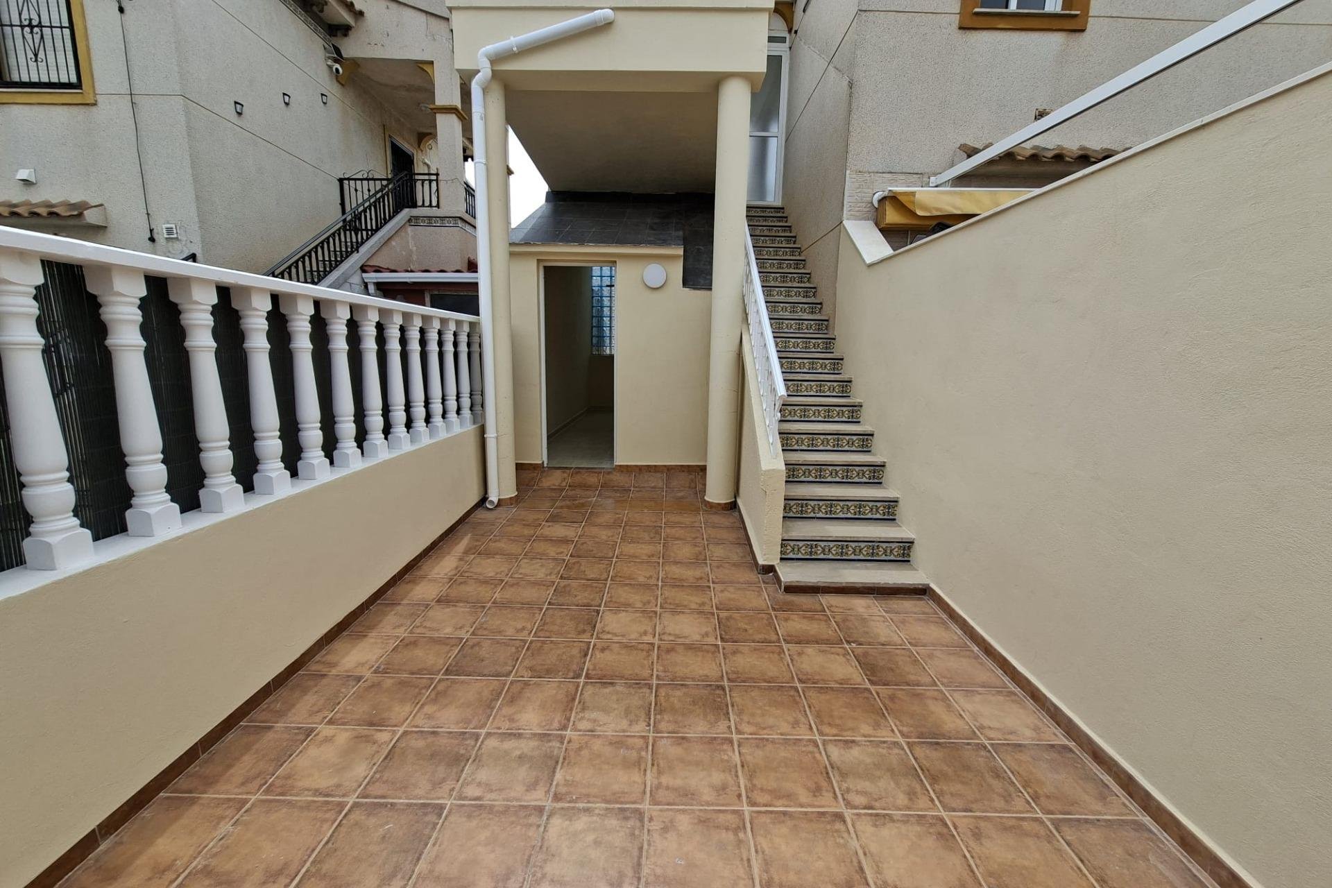 Reventa - Bungalow -
Orihuela Costa - Punta Prima