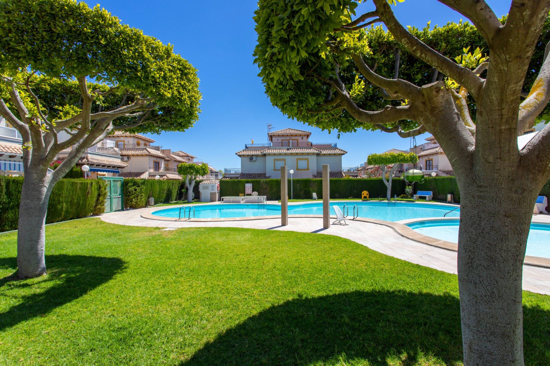 Reventa - Bungalow -
Orihuela Costa - Rocio Del Mar