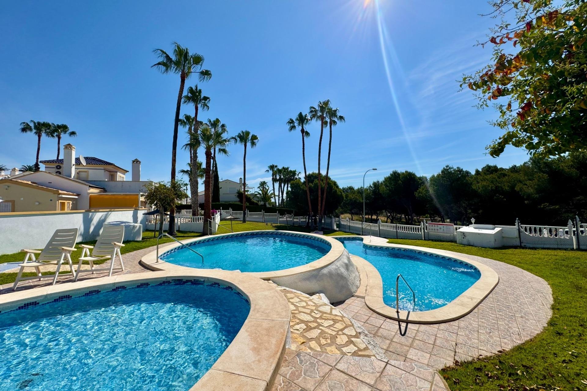 Reventa - Bungalow -
Orihuela Costa - Villamartín-las Filipinas