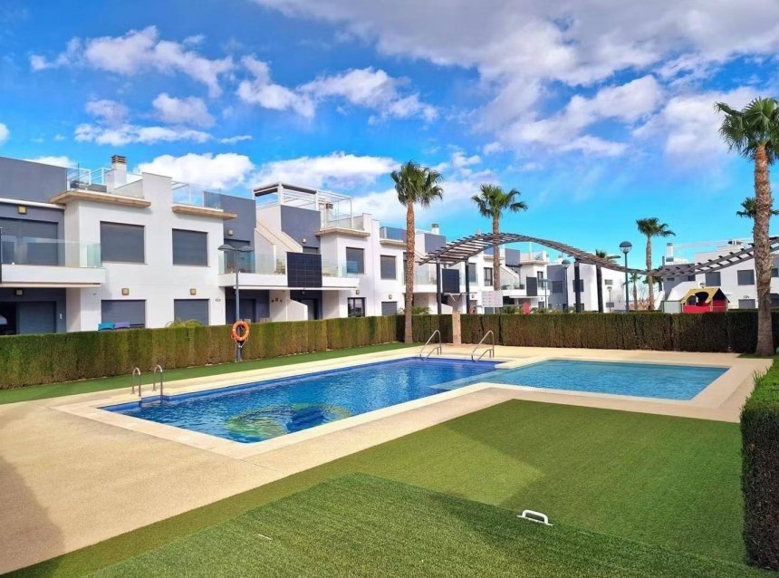 Reventa - Bungalow -
Pilar de la Horadada - Zona Pueblo