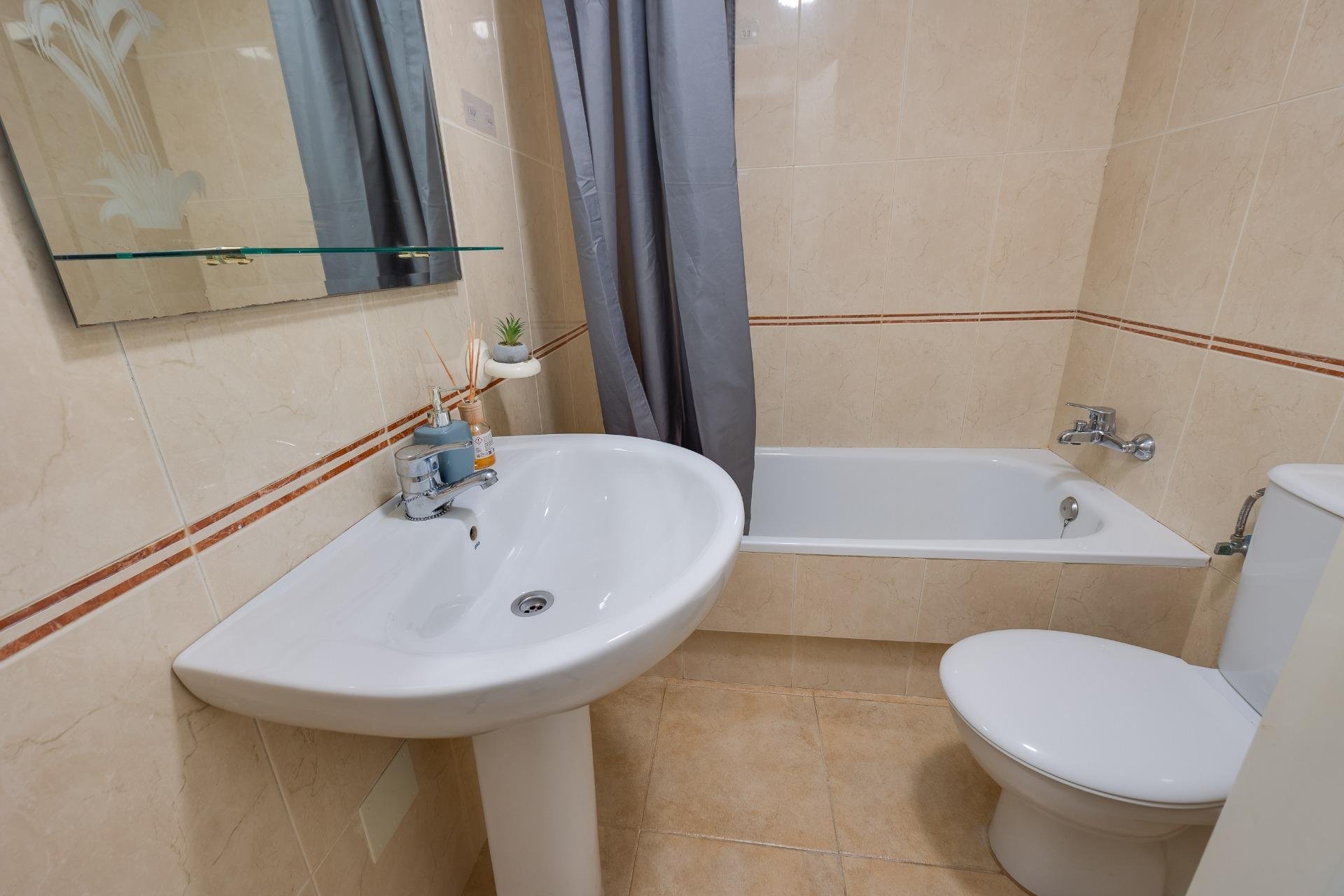 Reventa - Bungalow -
Torrevieja - Aguas Nuevas 1