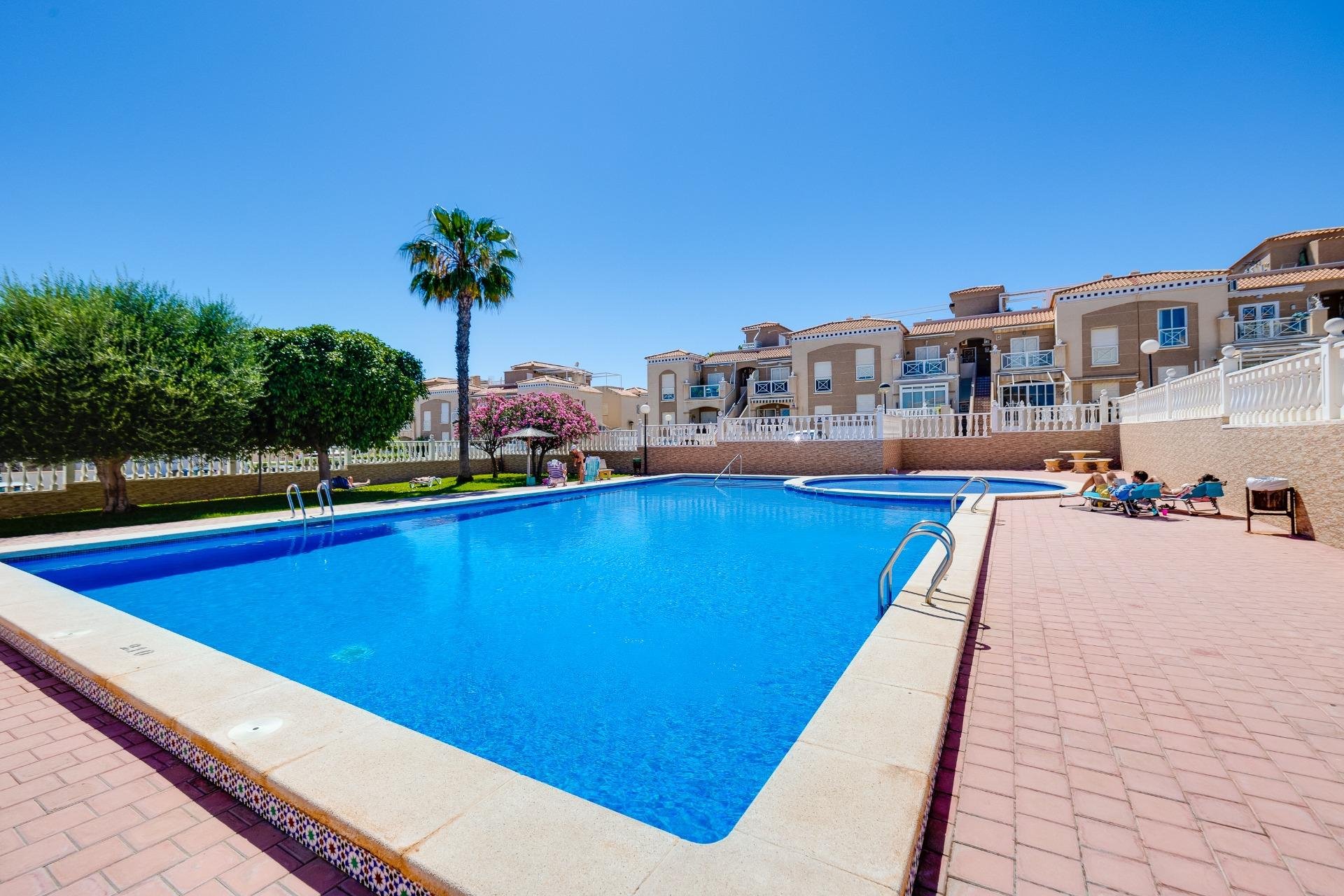 Reventa - Bungalow -
Torrevieja - Aguas Nuevas 1