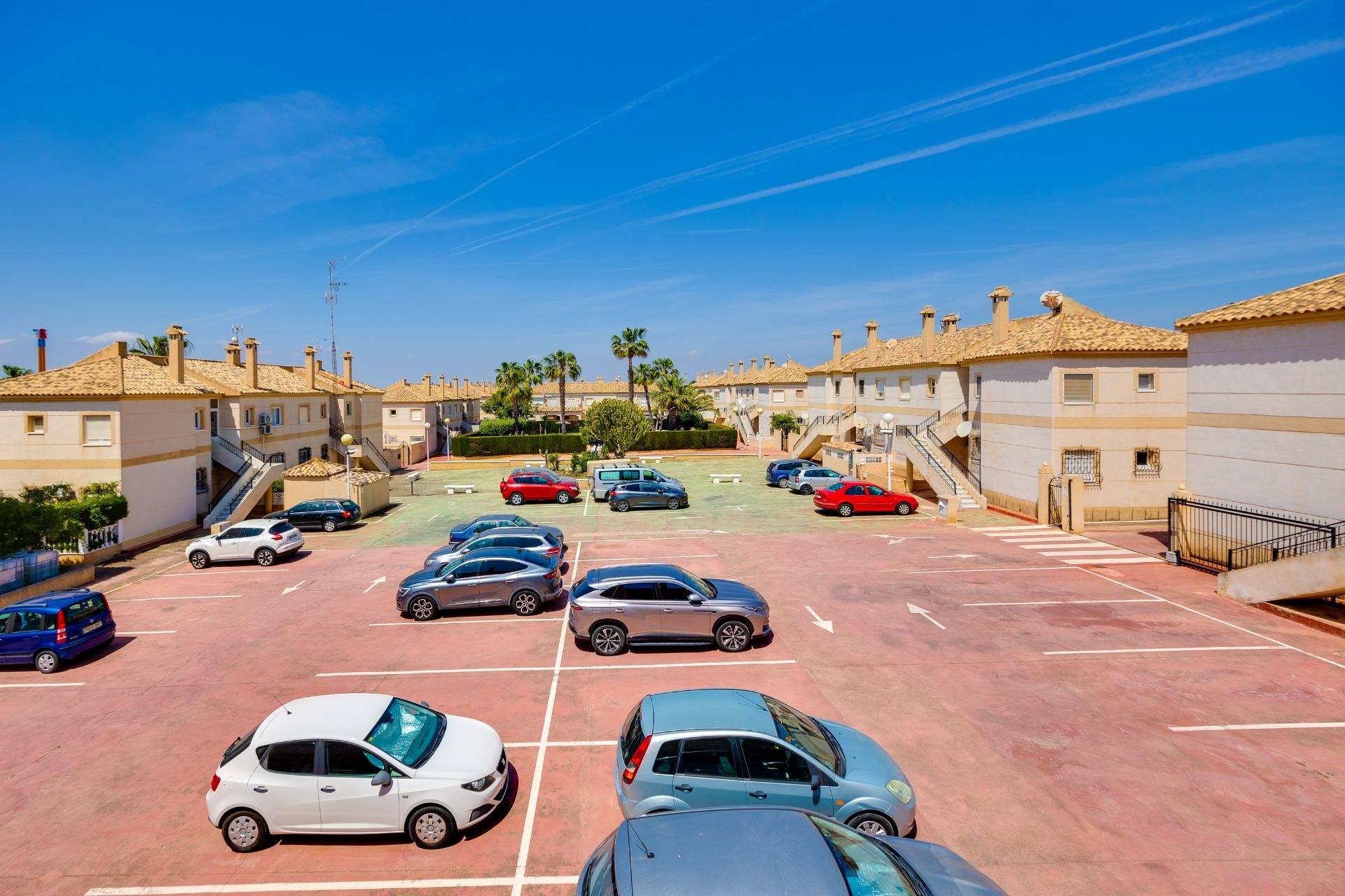 Reventa - Bungalow -
Torrevieja - Aguas Nuevas