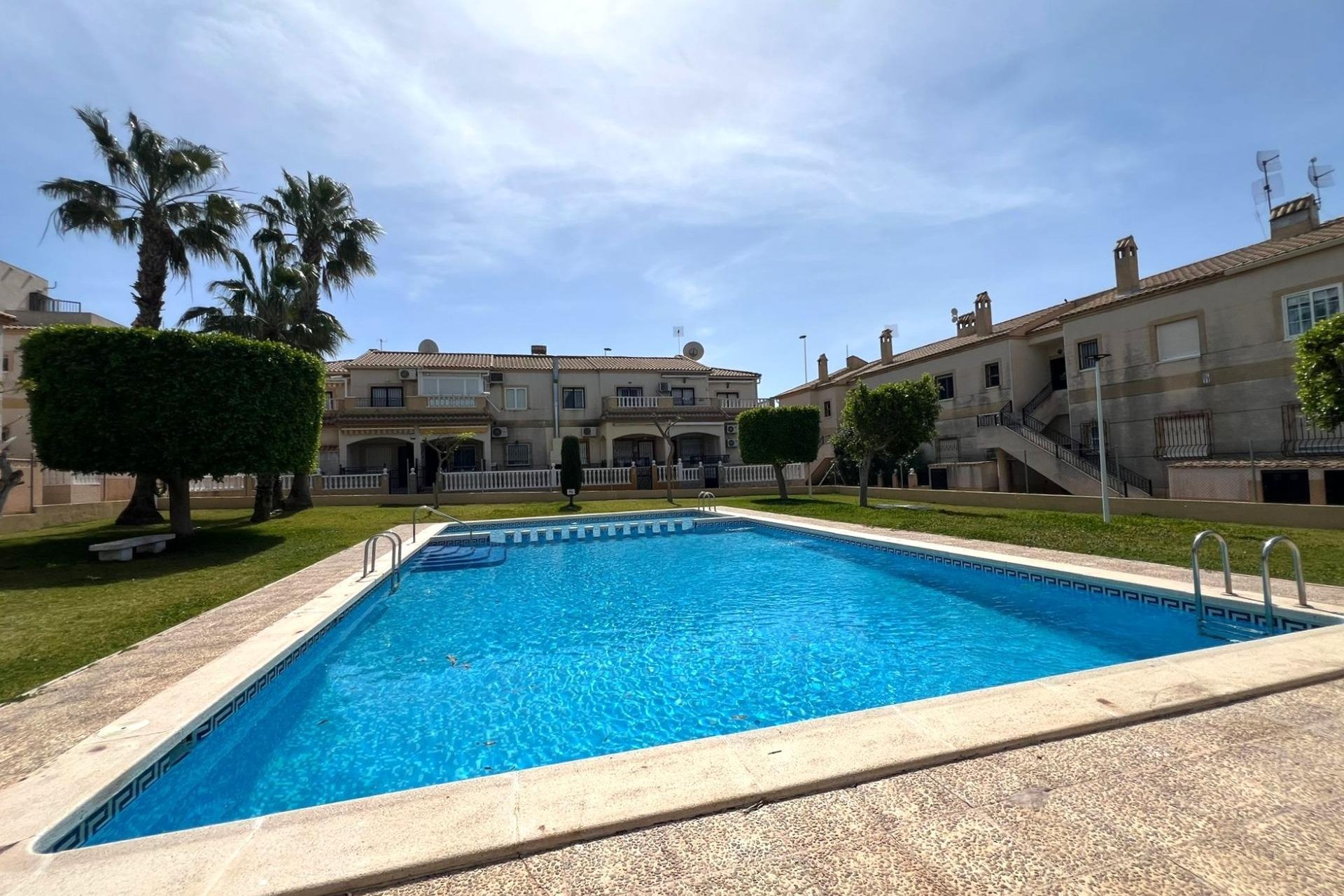 Reventa - Bungalow -
Torrevieja - Aguas Nuevas