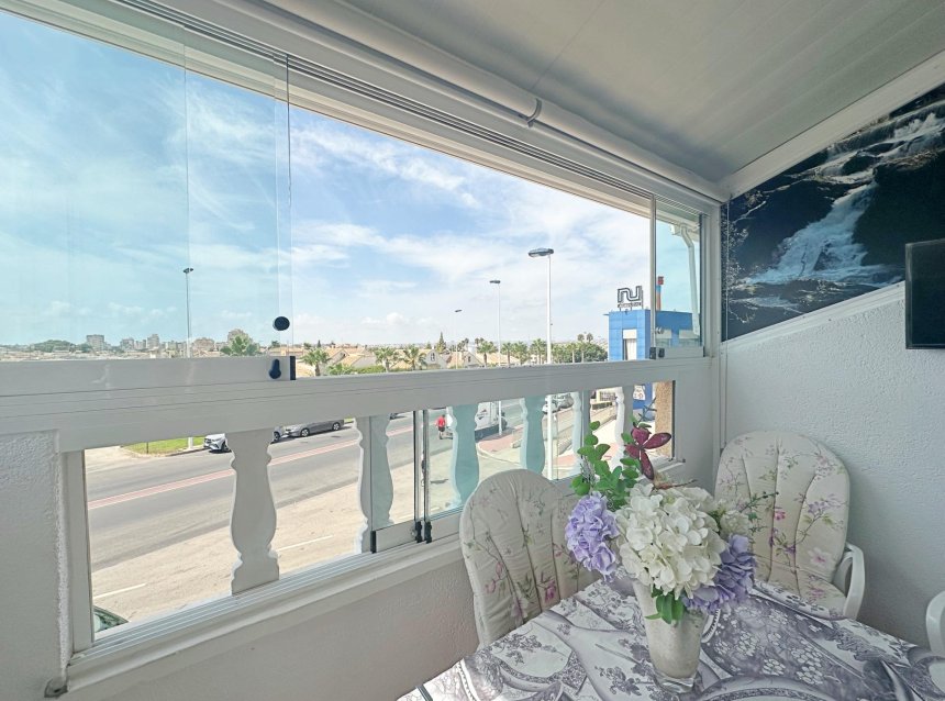Reventa - Bungalow -
Torrevieja - Aguas Nuevas