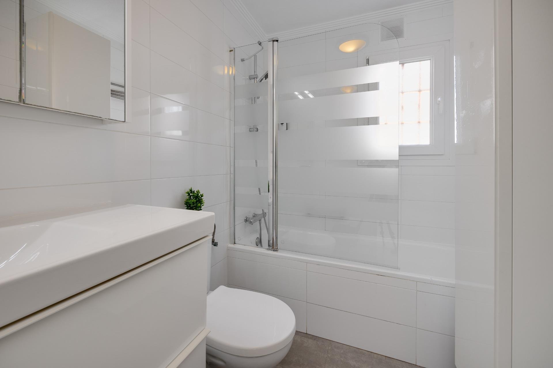 Reventa - Bungalow -
Torrevieja - Aguas Nuevas