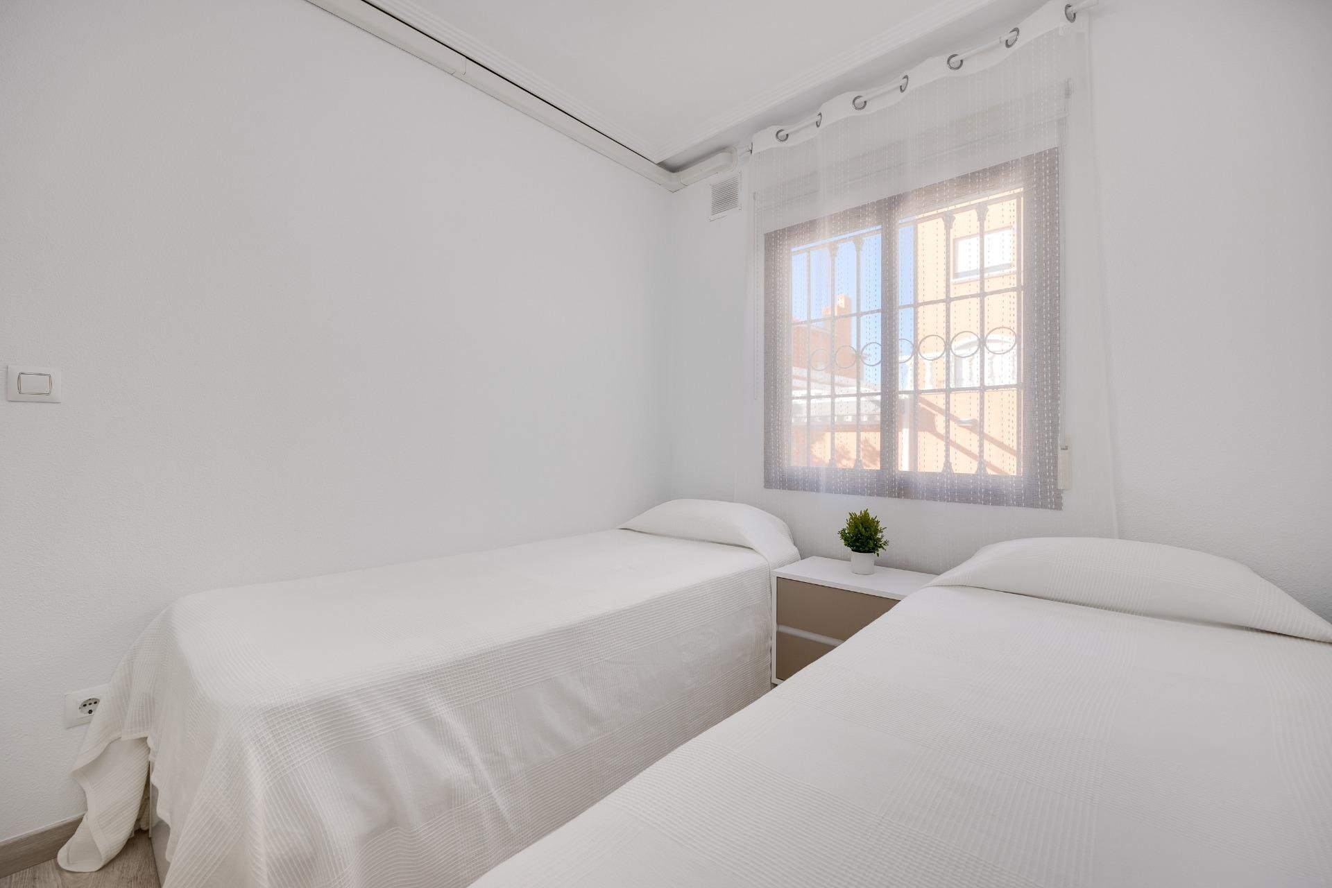 Reventa - Bungalow -
Torrevieja - Aguas Nuevas