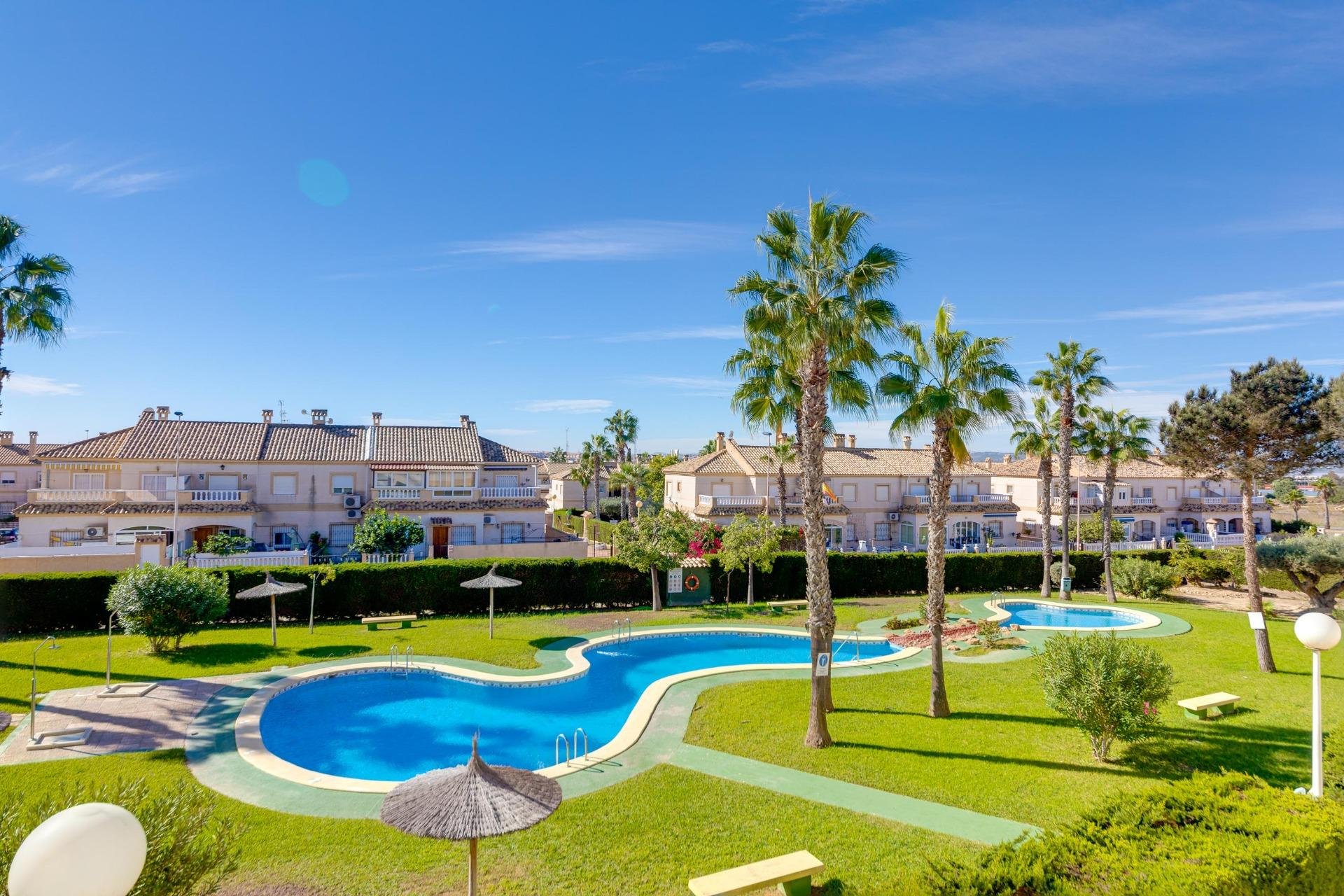 Reventa - Bungalow -
Torrevieja - Aguas Nuevas