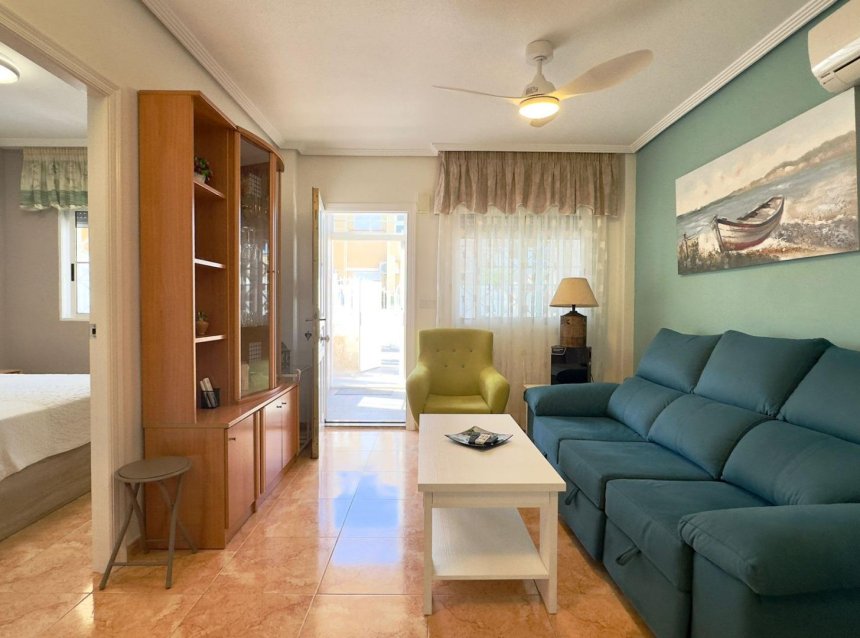 Reventa - Bungalow -
Torrevieja - Centro