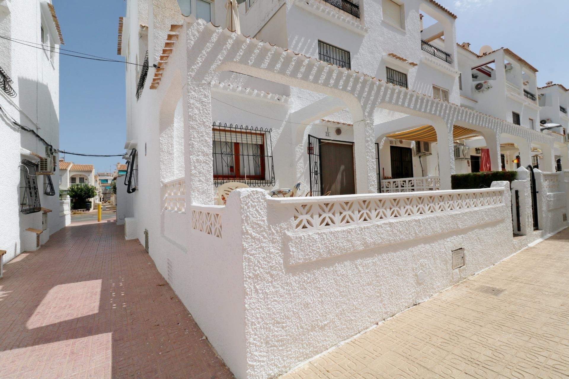 Reventa - Bungalow -
Torrevieja - El Acequión - Los Náufragos