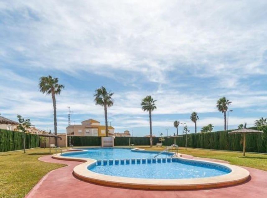 Reventa - Bungalow -
Torrevieja - El Limonar