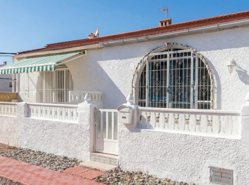 Reventa - Bungalow -
Torrevieja - La Siesta - El Salado - Torreta