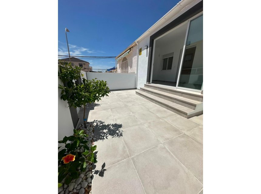 Reventa - Bungalow -
Torrevieja - La Siesta - El Salado - Torreta