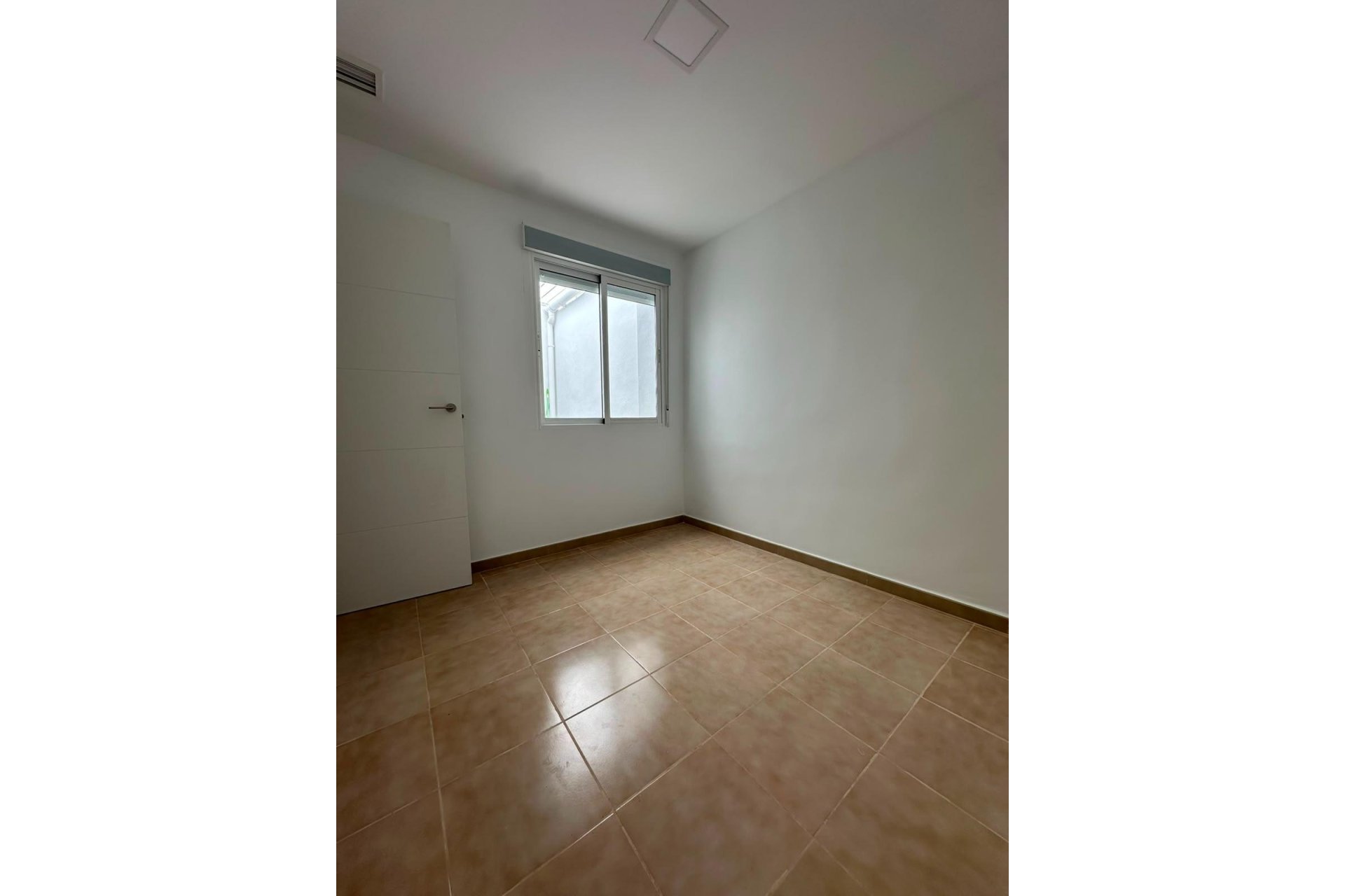 Reventa - Bungalow -
Torrevieja - La Siesta - El Salado - Torreta