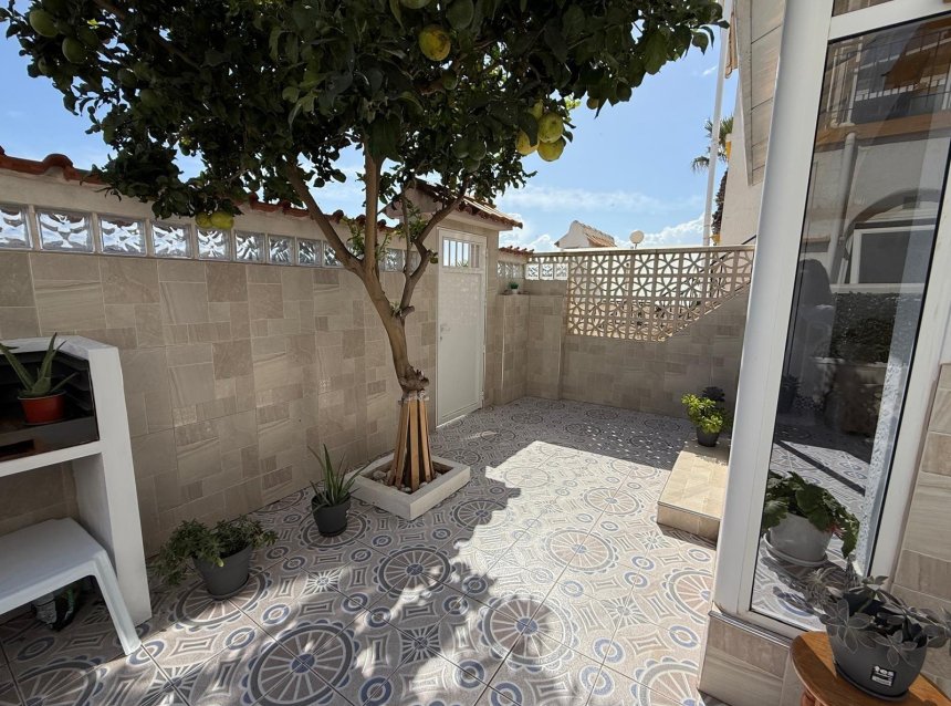 Reventa - Bungalow -
Torrevieja - La Siesta - El Salado - Torreta
