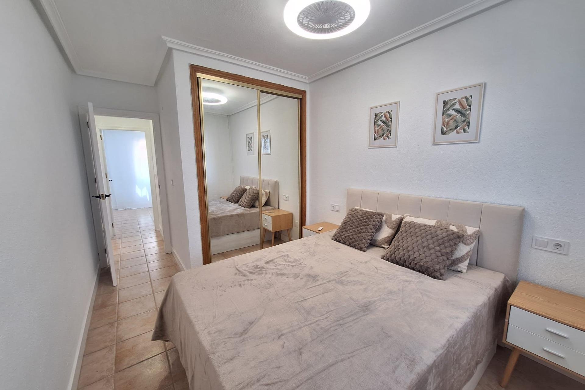 Reventa - Bungalow -
Torrevieja - Sector 25