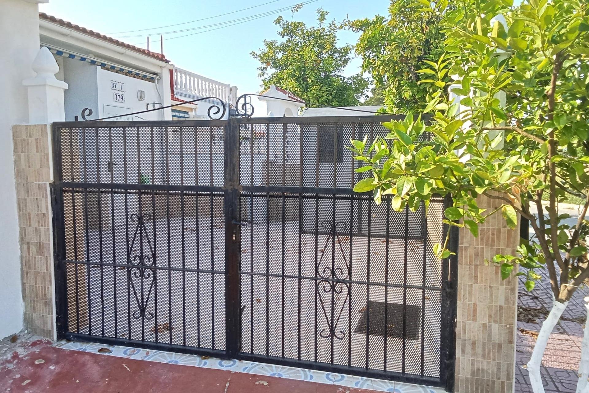 Reventa - Bungalow -
Torrevieja - Torretas