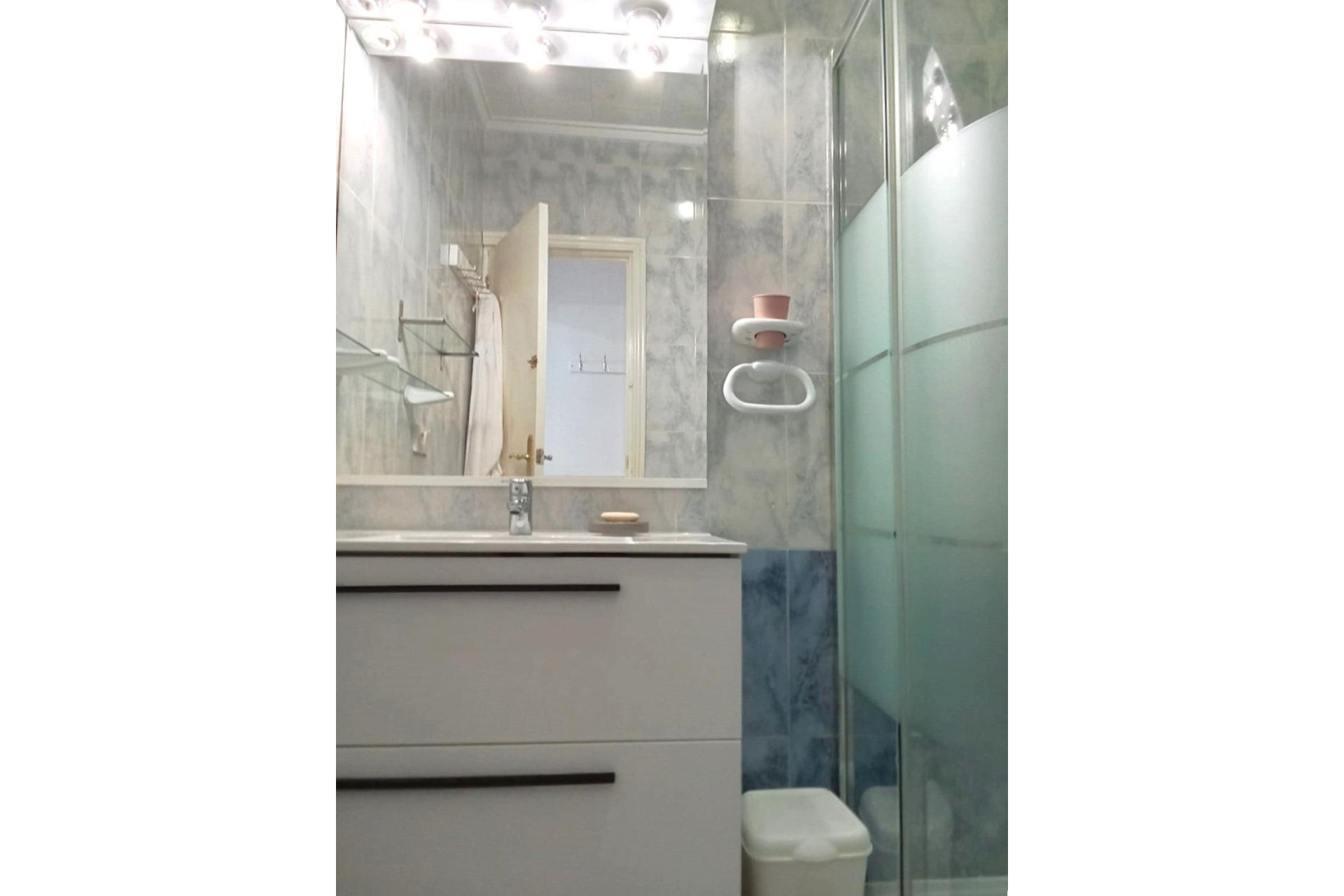 Reventa - Bungalow -
Torrevieja - Torretas