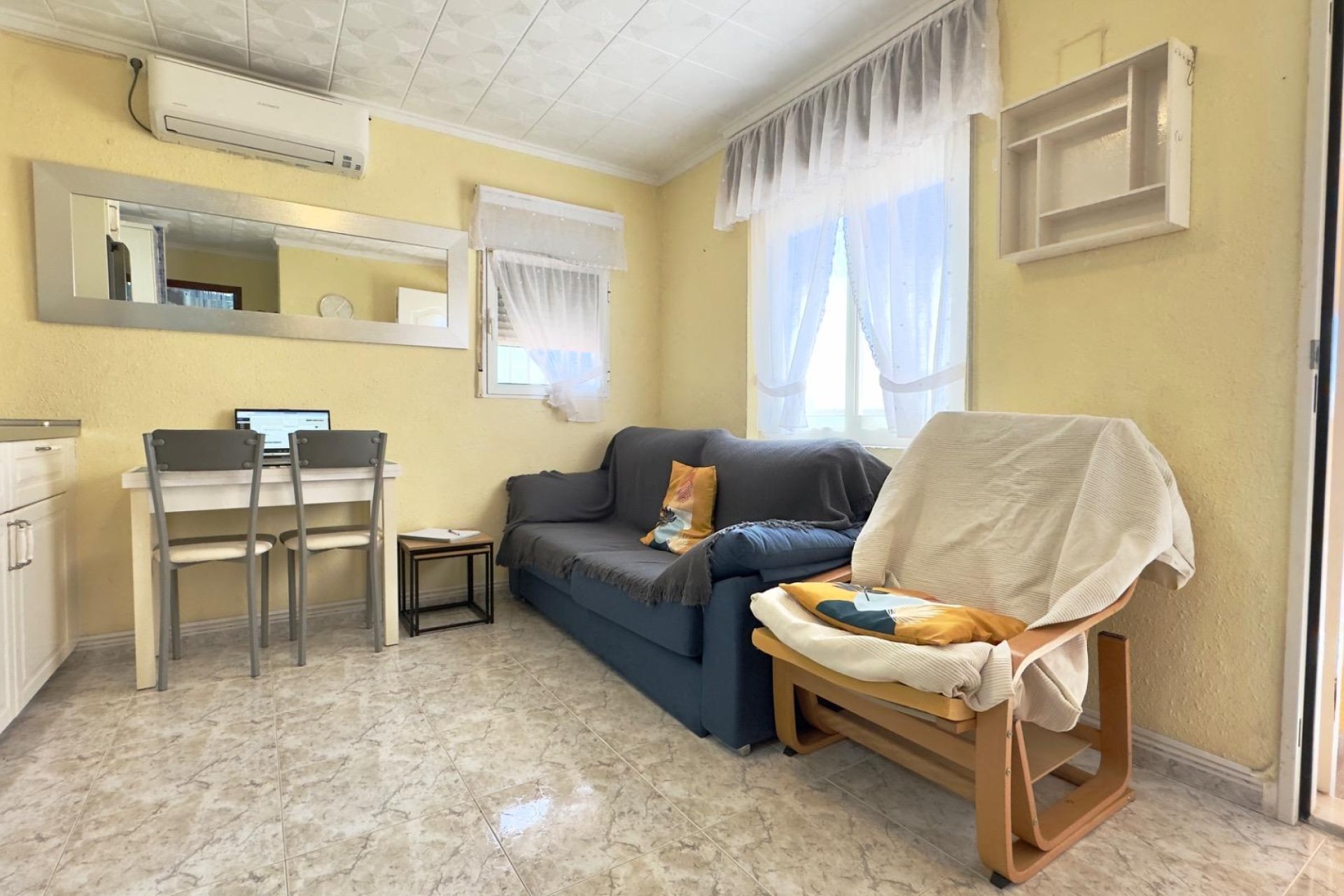 Reventa - Bungalow -
Torrevieja - Torretas