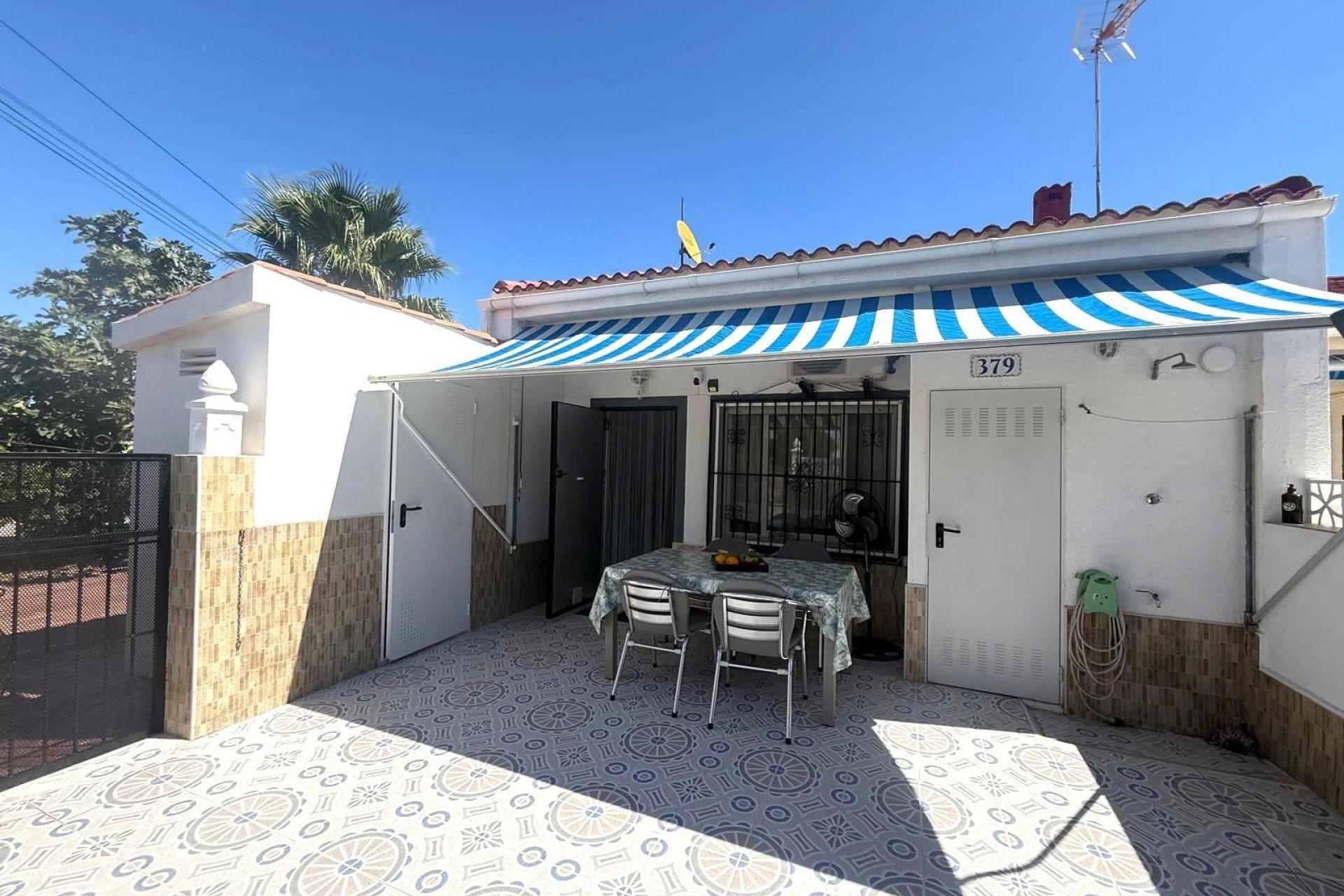 Reventa - Bungalow -
Torrevieja - Torretas