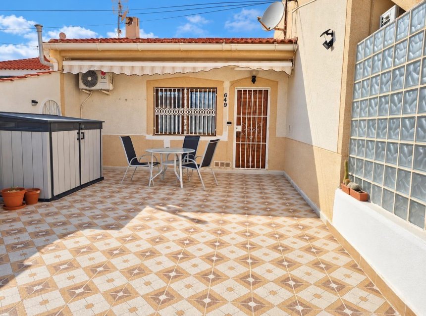 Reventa - Bungalow -
Torrevieja - Torretas
