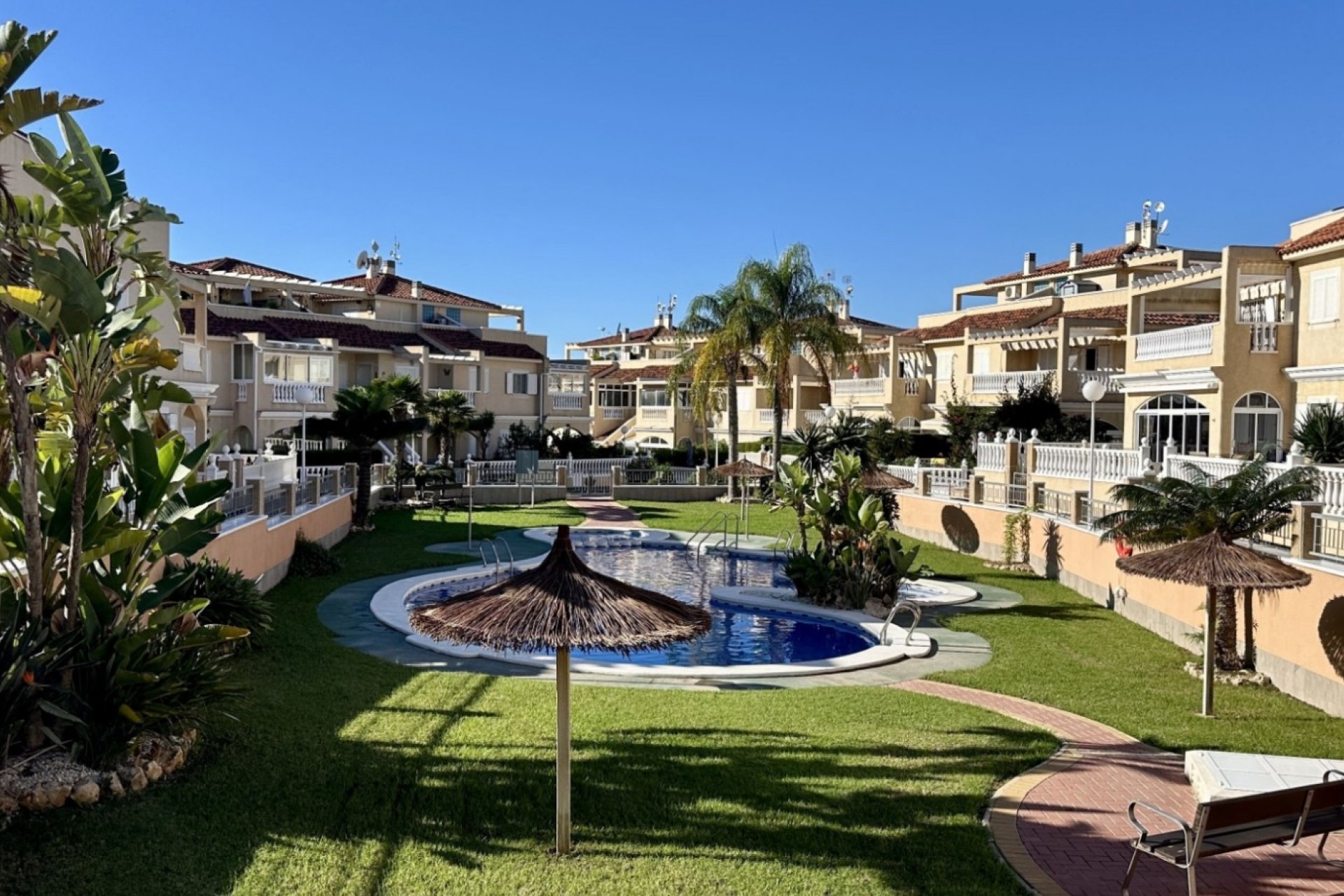 Reventa - Duplex -
Orihuela Costa - Costa Blanca