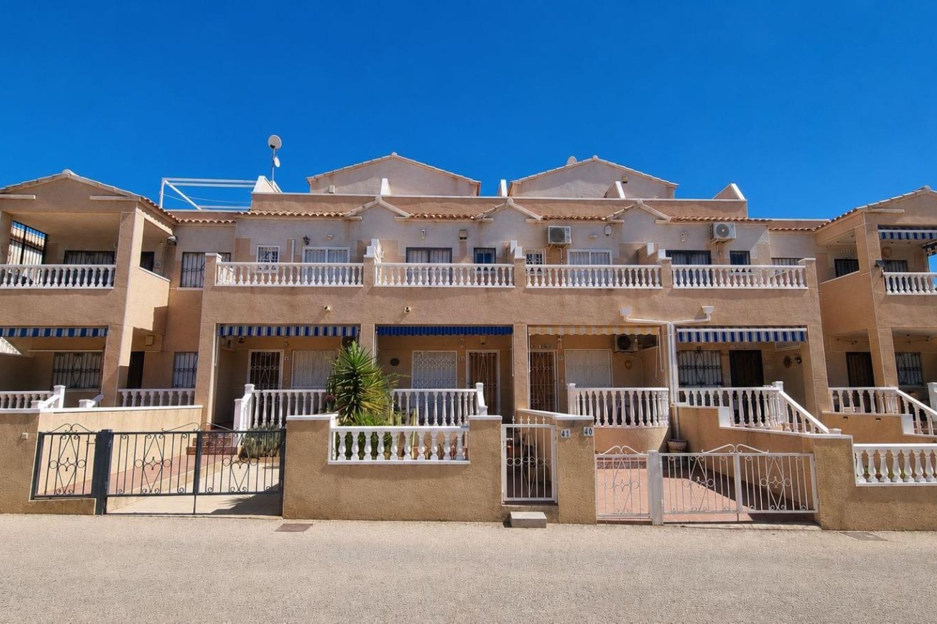 Reventa - Duplex -
Orihuela Costa - La Ciñuelica