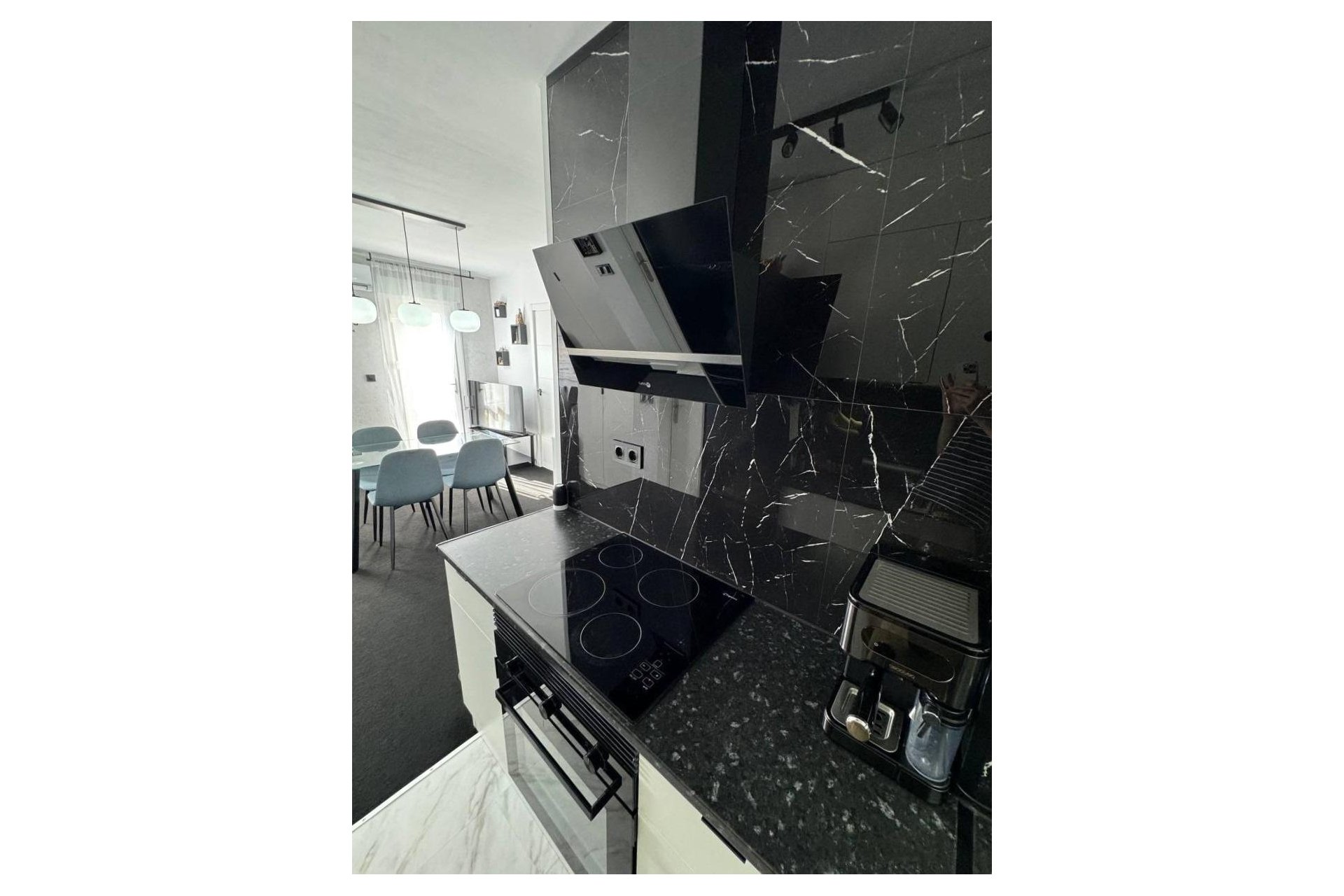 Reventa - Duplex -
Torrevieja - Carrefour