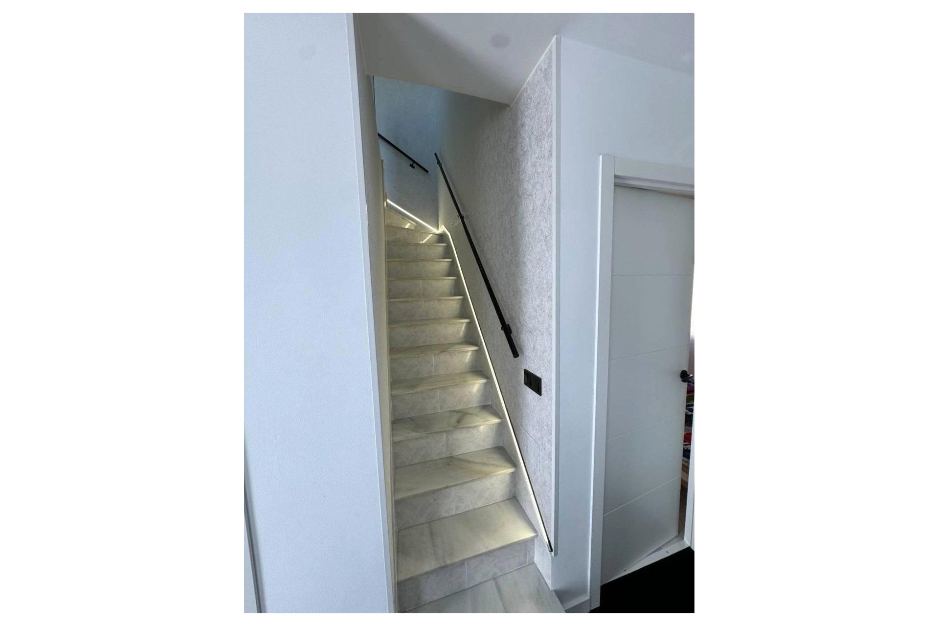 Reventa - Duplex -
Torrevieja - Carrefour