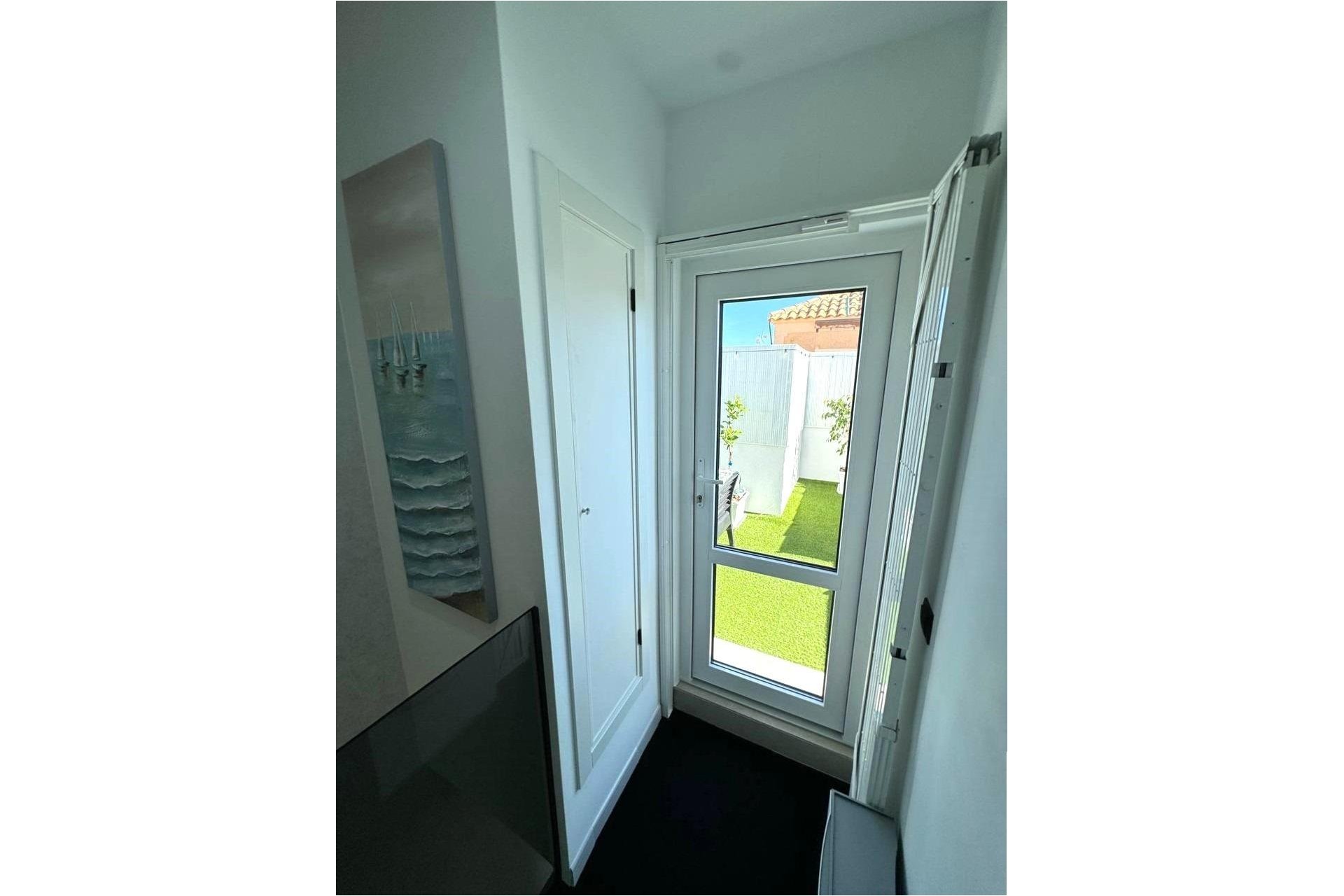 Reventa - Duplex -
Torrevieja - Carrefour