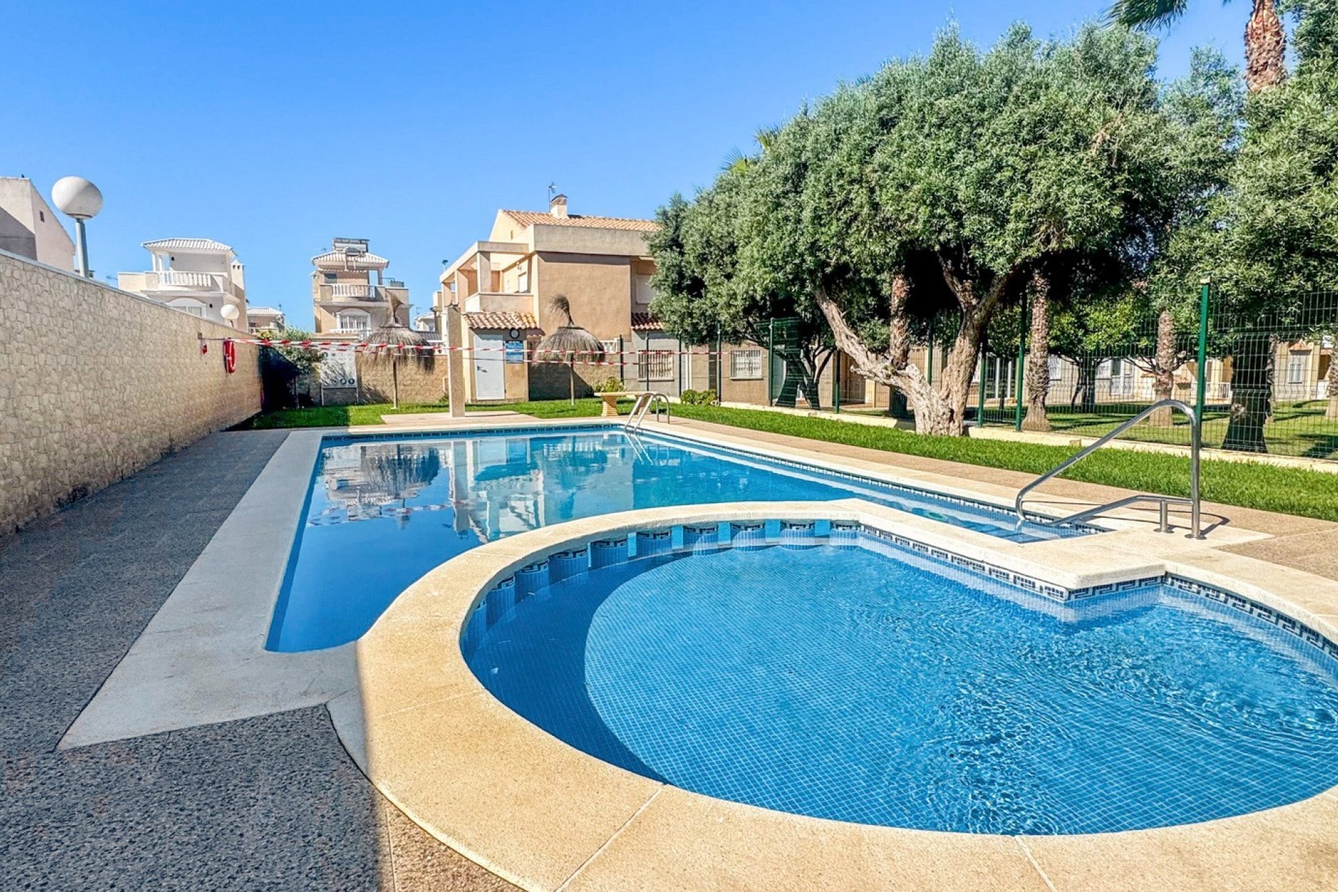 Reventa - Duplex -
Torrevieja - Costa Blanca