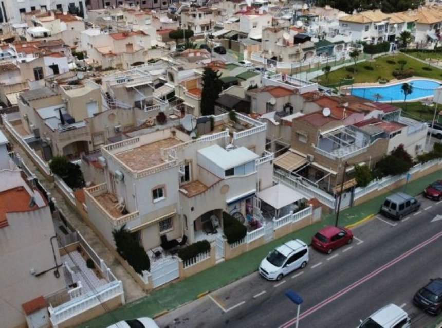 Reventa - Duplex -
Torrevieja - Costa Blanca