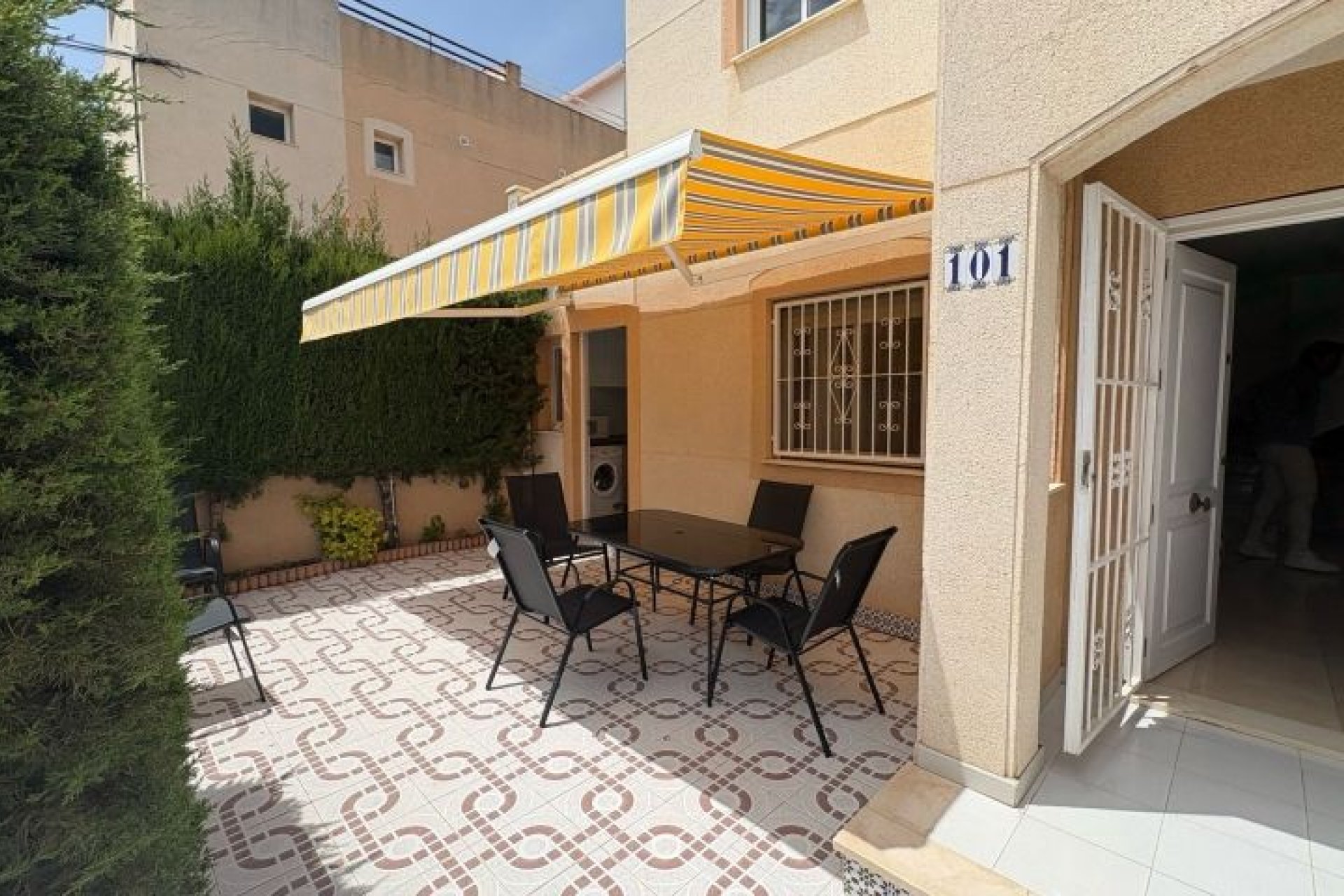 Reventa - Duplex -
Torrevieja - Costa Blanca