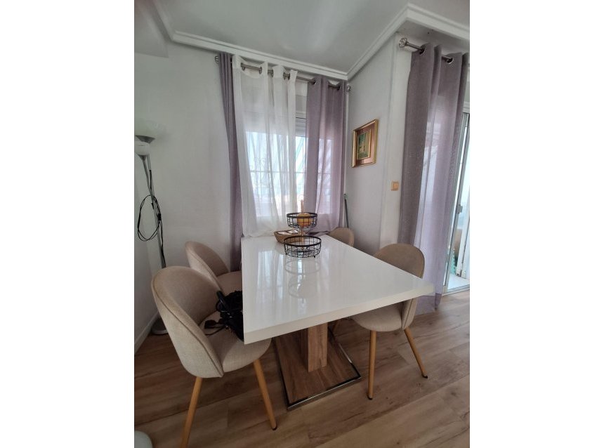 Reventa - Duplex -
Torrevieja - Habaneras