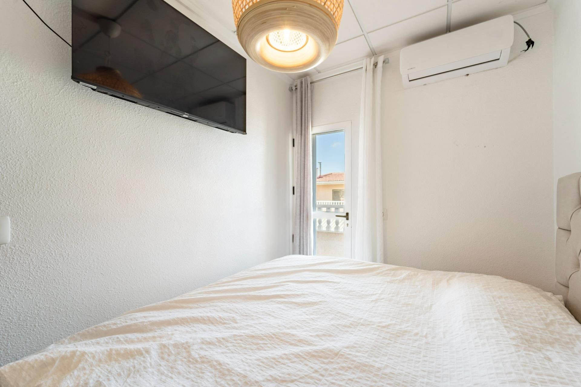 Reventa - Duplex -
Torrevieja - Playa De Los Naufragos