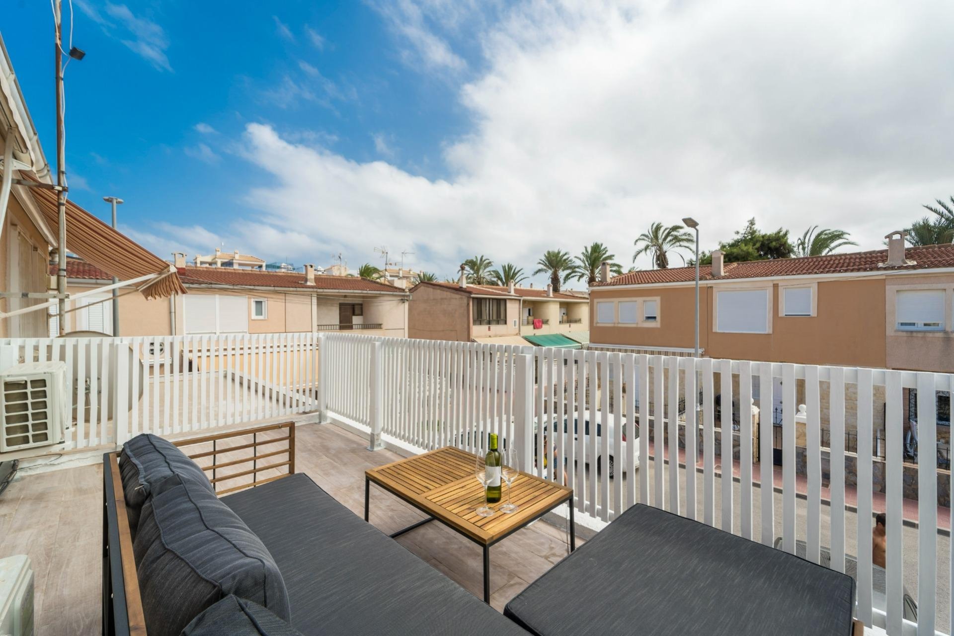 Reventa - Duplex -
Torrevieja - Playa De Los Naufragos