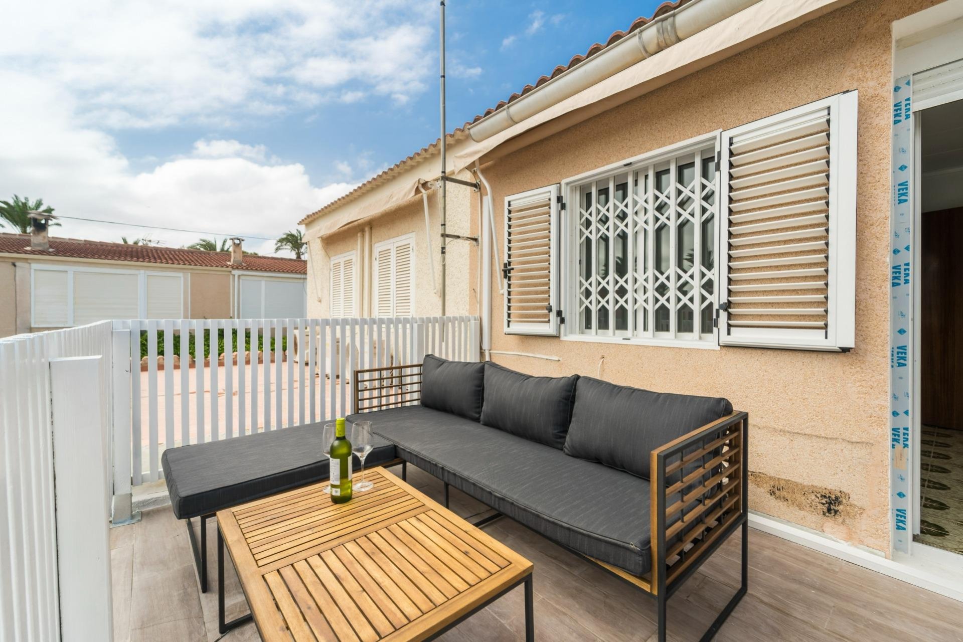 Reventa - Duplex -
Torrevieja - Playa De Los Naufragos