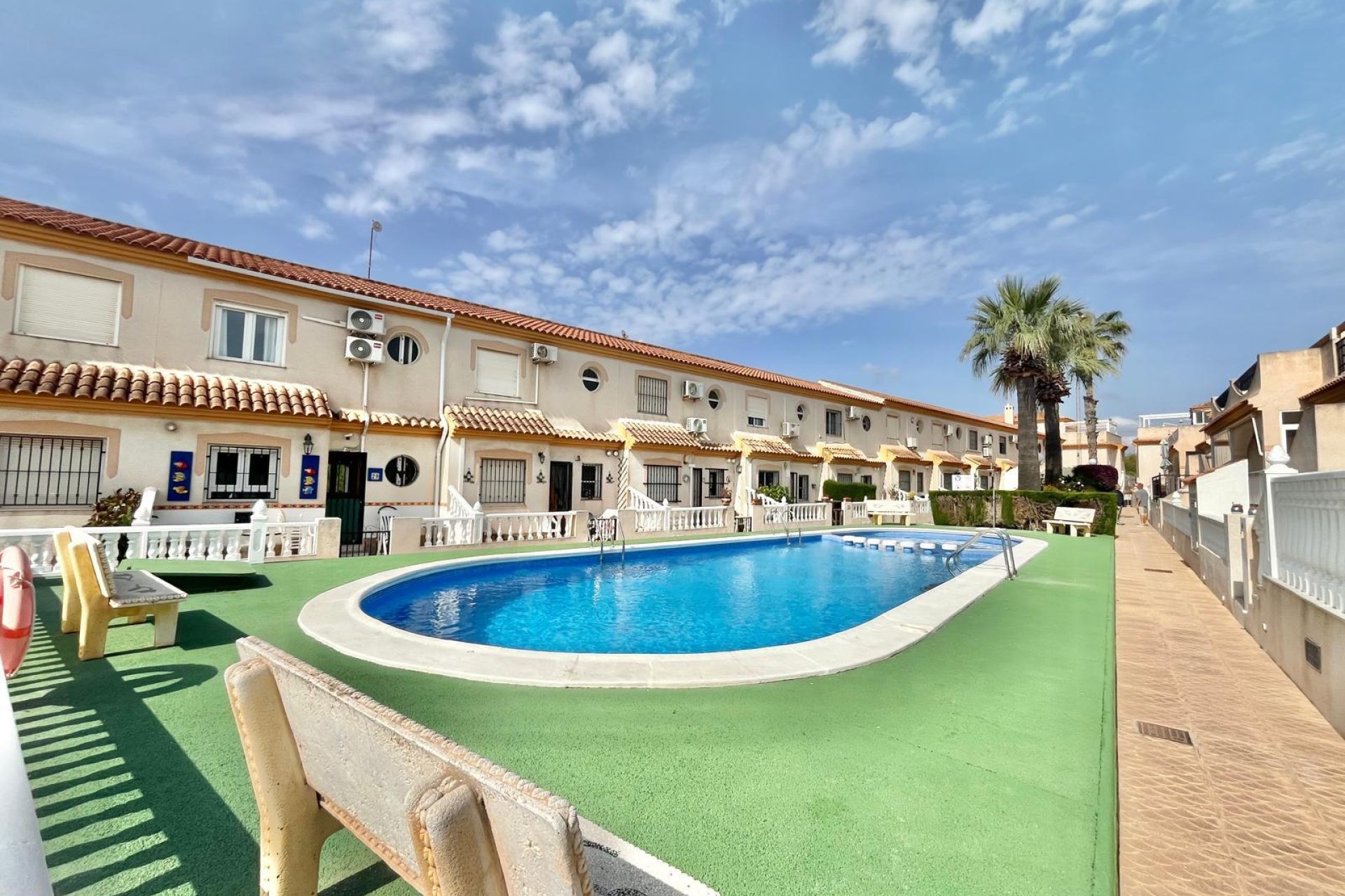 Reventa - Quad House -
Orihuela Costa - Playa Flamenca