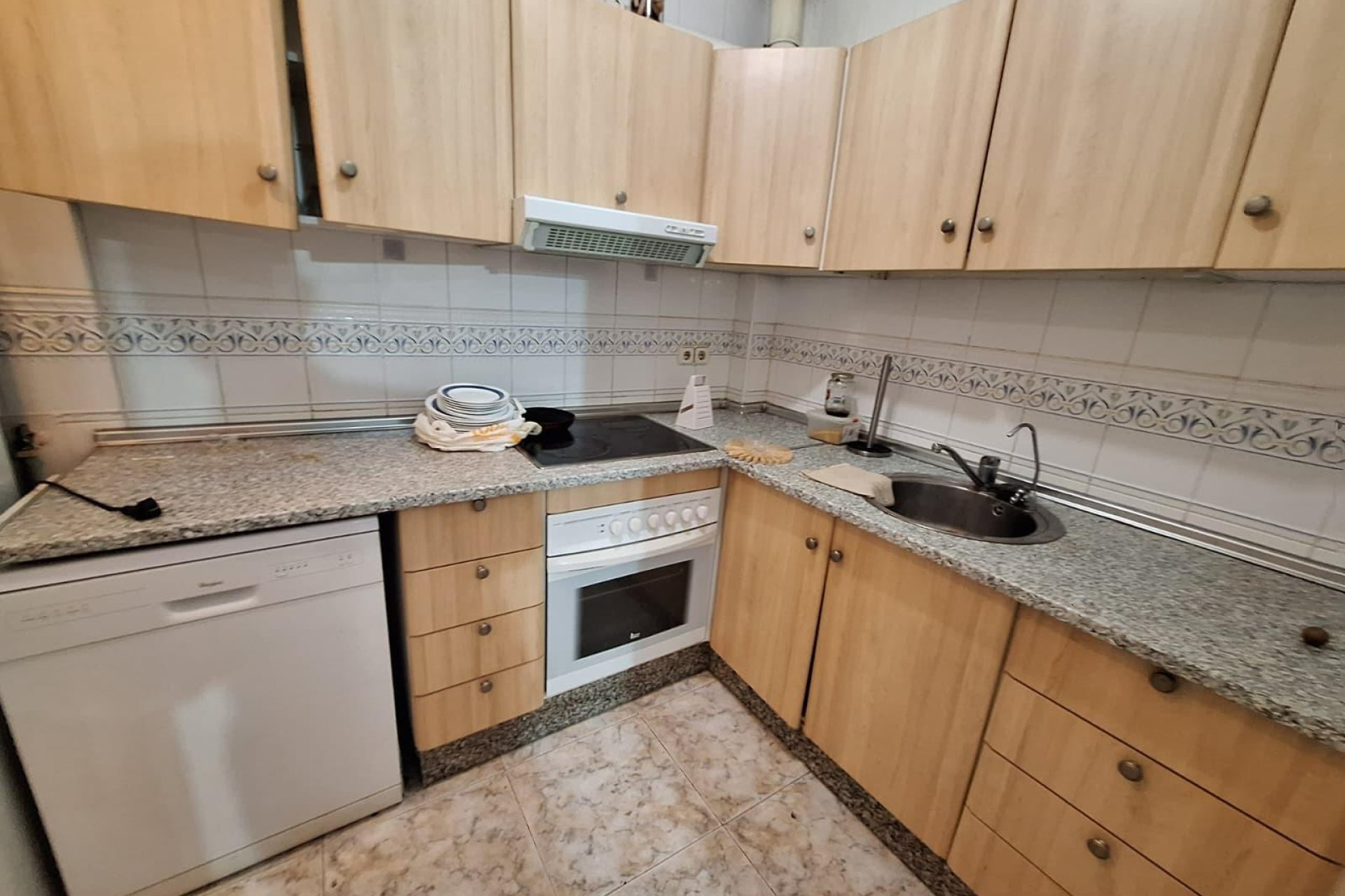 Reventa - Quad House -
Torrevieja - Carrefour