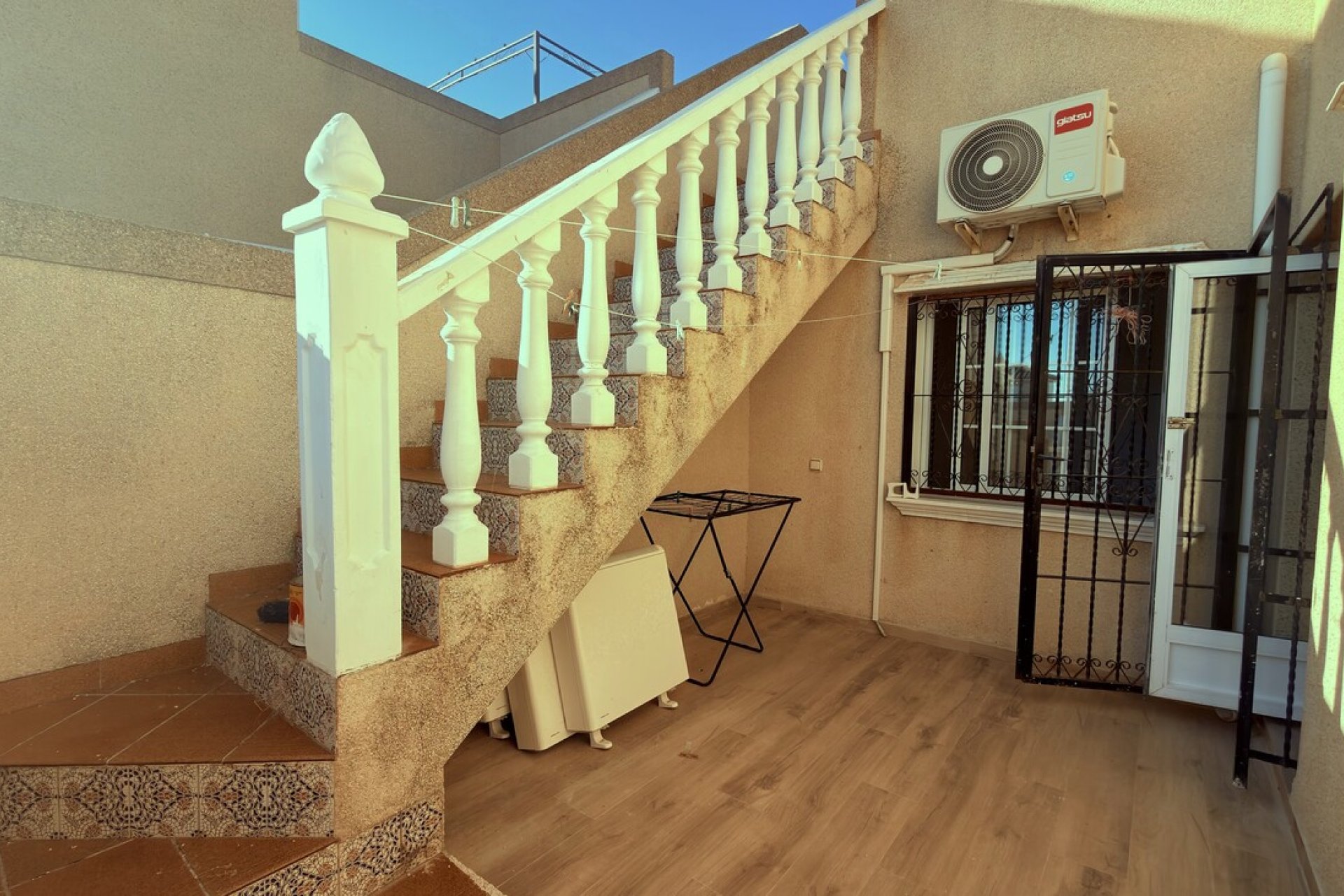 Reventa - Semi Detached -
El Galan - Inland