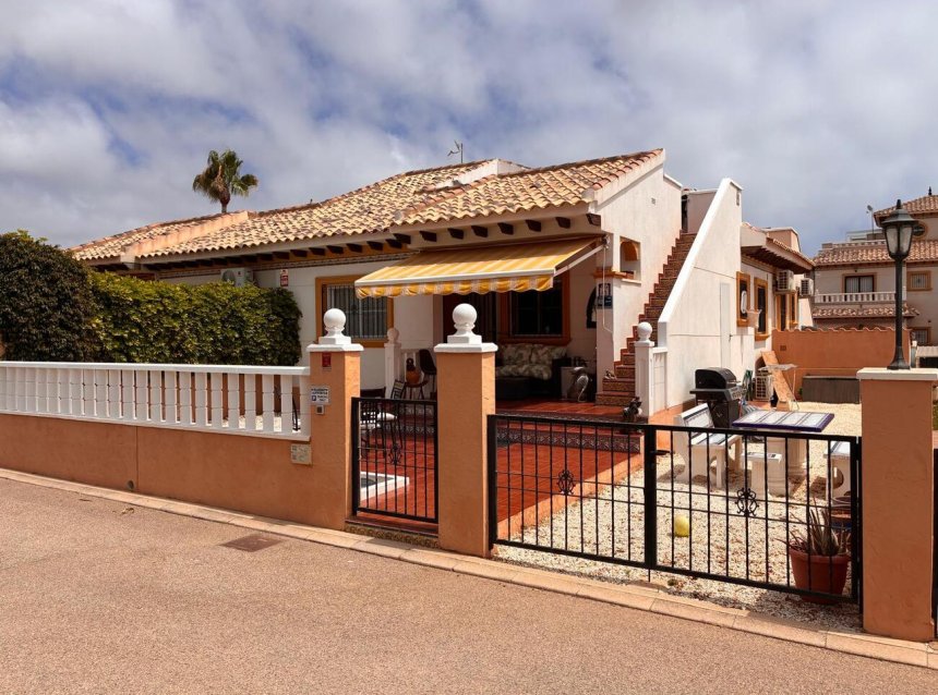 Reventa - Semi Detached -
Lomas de Caboroig - Costa Blanca