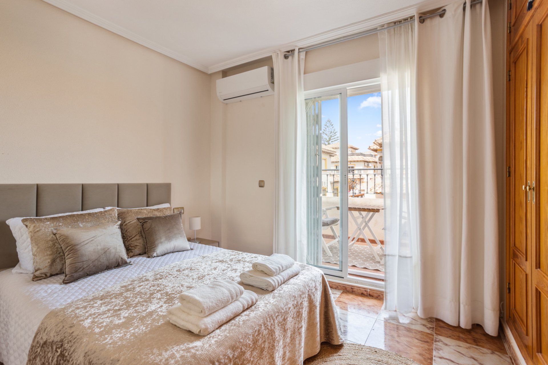 Reventa - Semi Detached -
Lomas de Caboroig