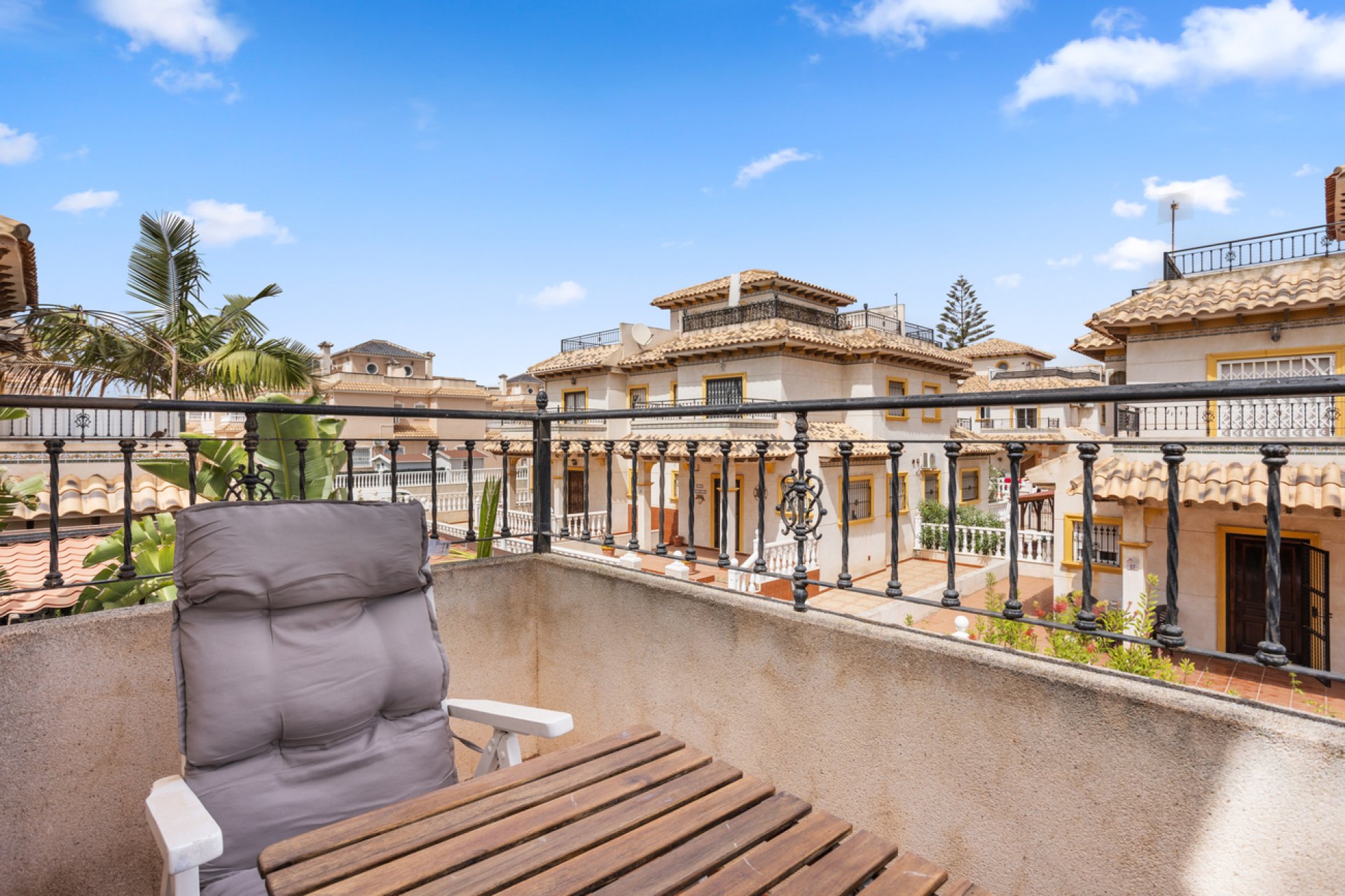 Reventa - Semi Detached -
Lomas de Caboroig