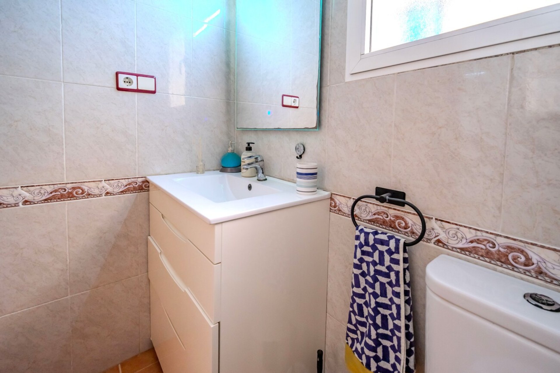 Reventa - Semi Detached -
Los Altos - Res Valle de los pinos